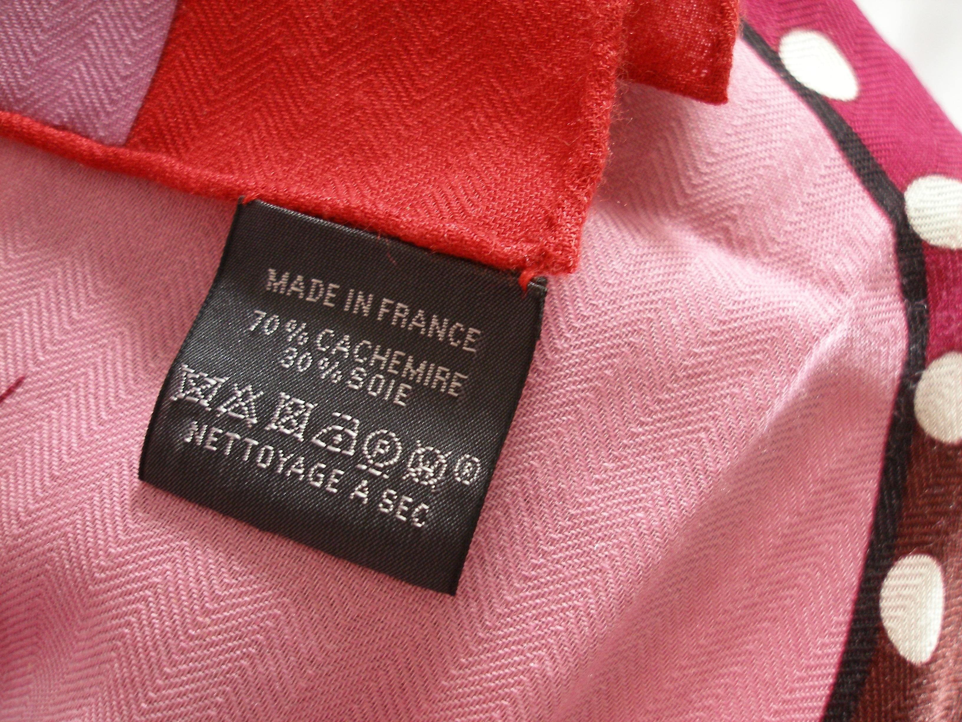 Hermès Rocabar Cachemere 140 cm / 55 inch Shawl, 2018 3
