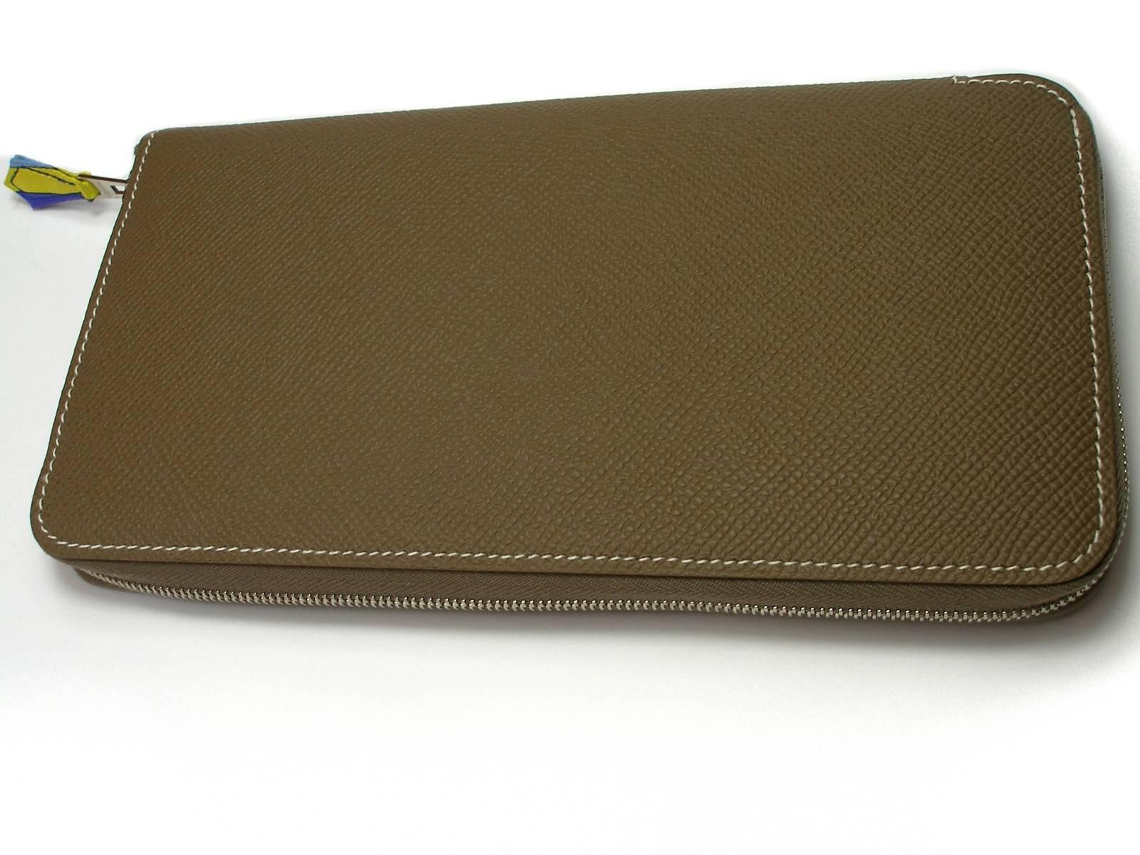 Hermes classic wallet Large Size Etoupe Leather and Sangles bleu Electrique  3