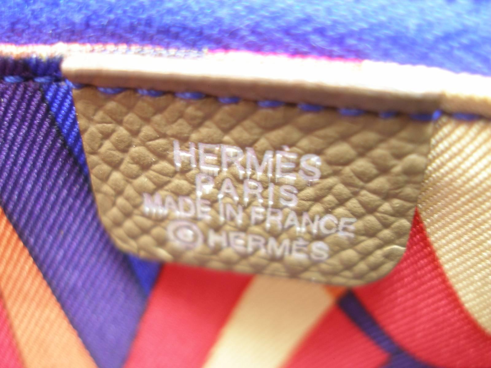 Hermes classic wallet Large Size Etoupe Leather and Sangles bleu Electrique  12