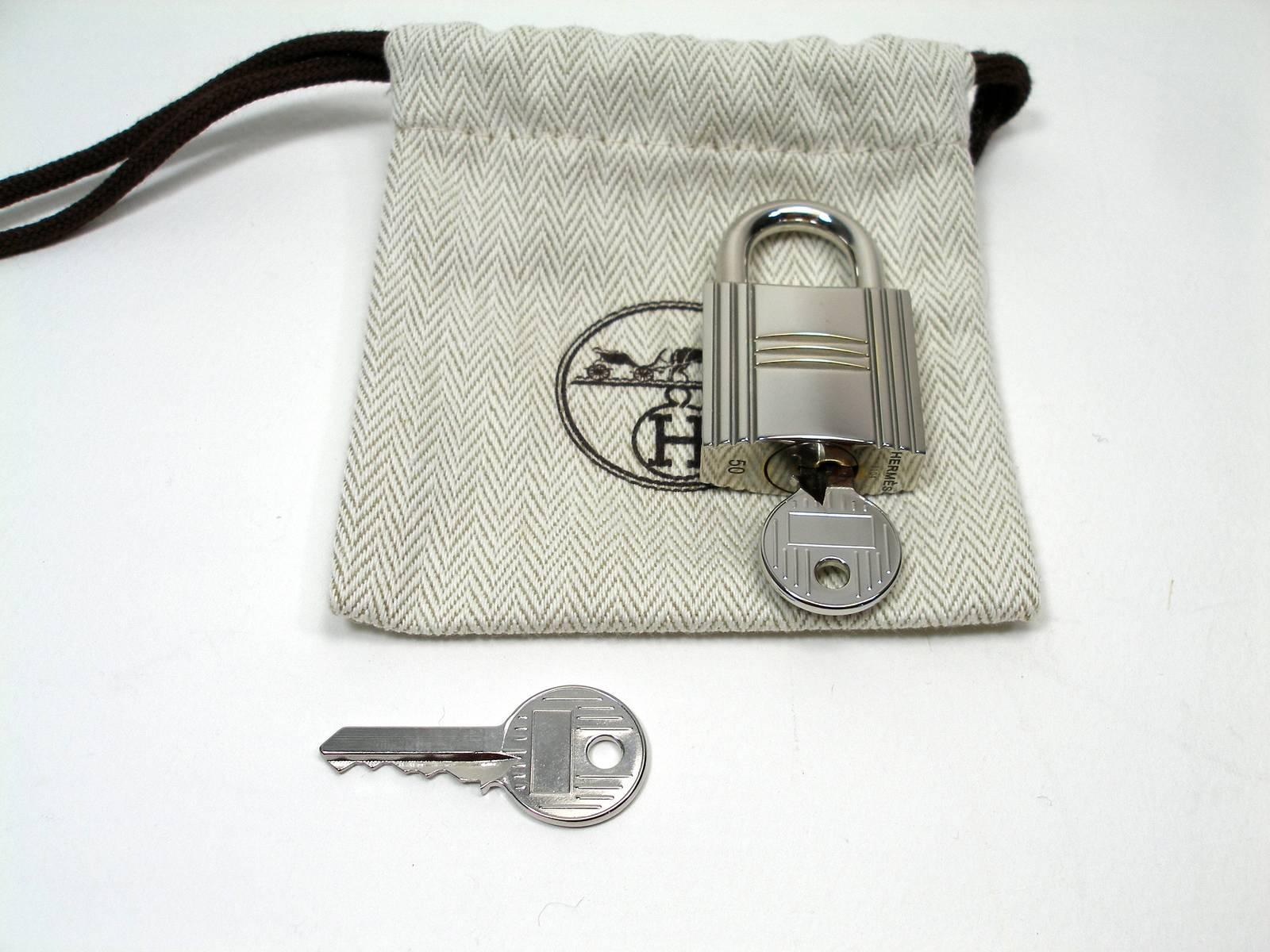 Women's or Men's Hermès Cadenas Lock & 2 Keys HAC bag Palladium Finish/ Excellente Condition