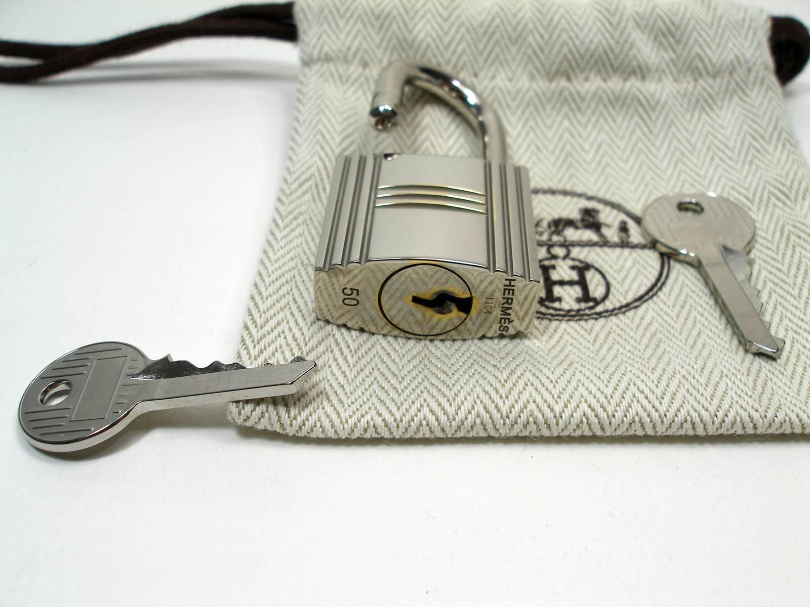 Hermès Cadenas Lock & 2 Keys HAC bag Palladium Finish/ Excellente Condition 1