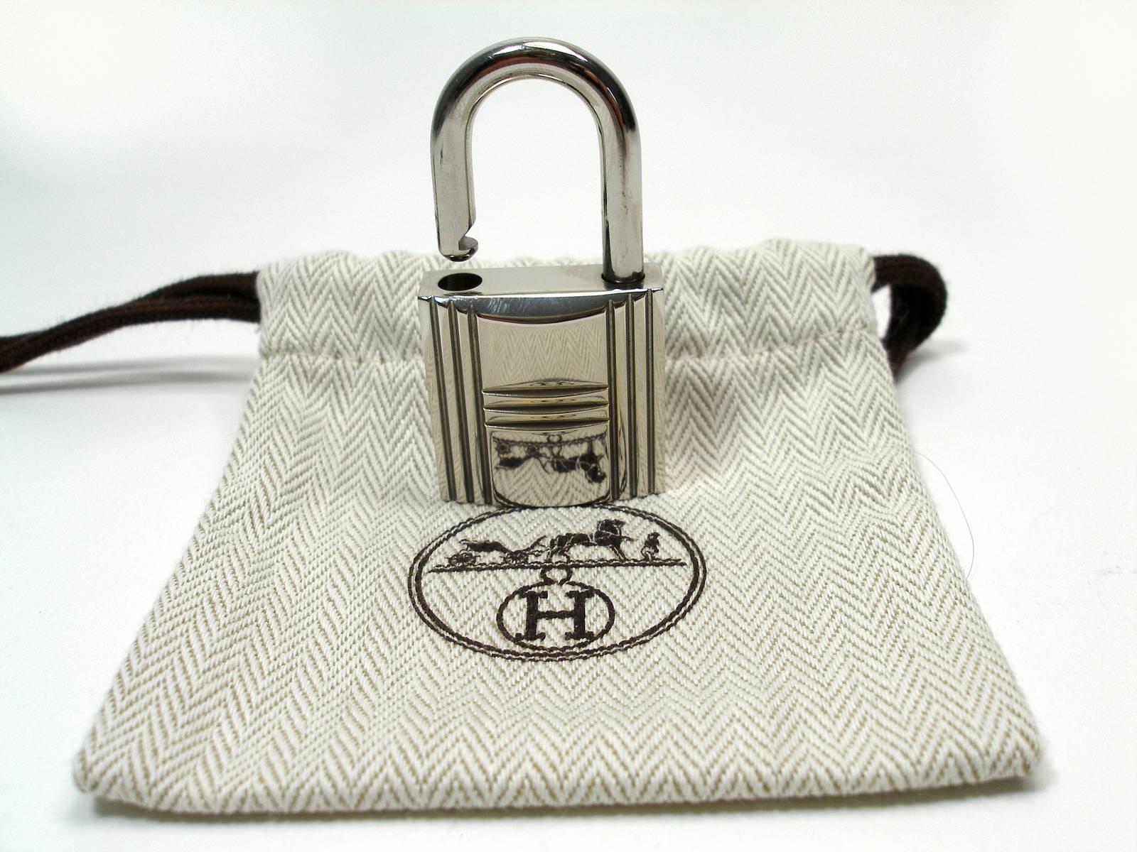 Hermès Cadenas Lock & 2 Keys HAC bag Palladium Finish/ Excellente Condition 3