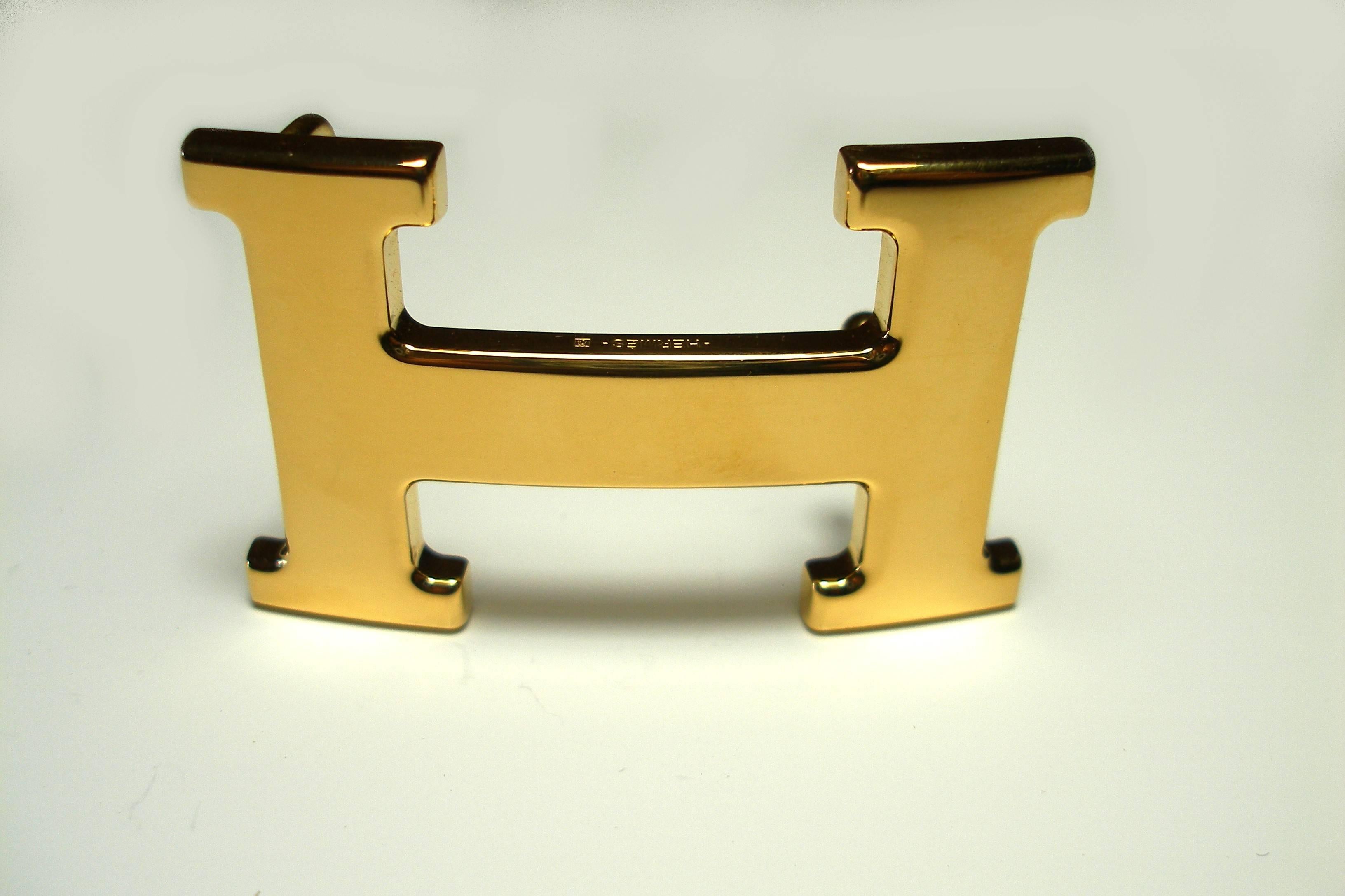 RARE GOLD PLATED SHINY HERMÈS BUCKLE H CONSTANCE 
Impossible to find in Hermès shop 
Signed 
Excellente condition
Belt Buckle in dustbag Hermès 
For strap in 3.2 cm / only buckle 
Thank you for visiting my shop !