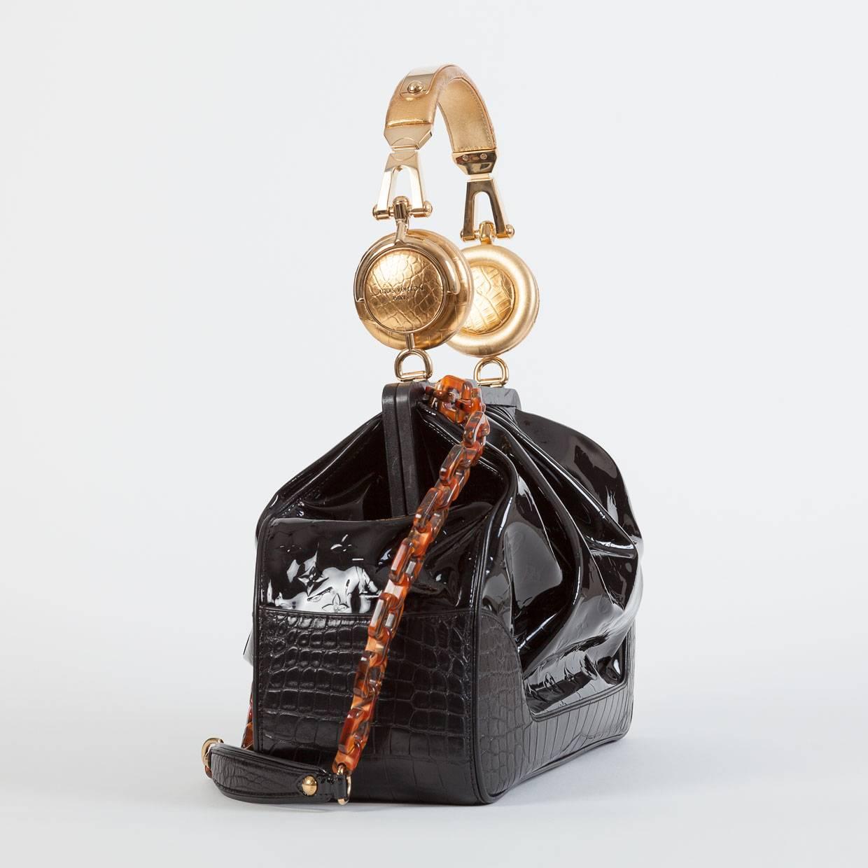 Louis Vuitton Monogram Vernis Borsa per cuffie Les Extraordinaires Edizione Limitata In condizioni ottime in vendita a Columbia, MO