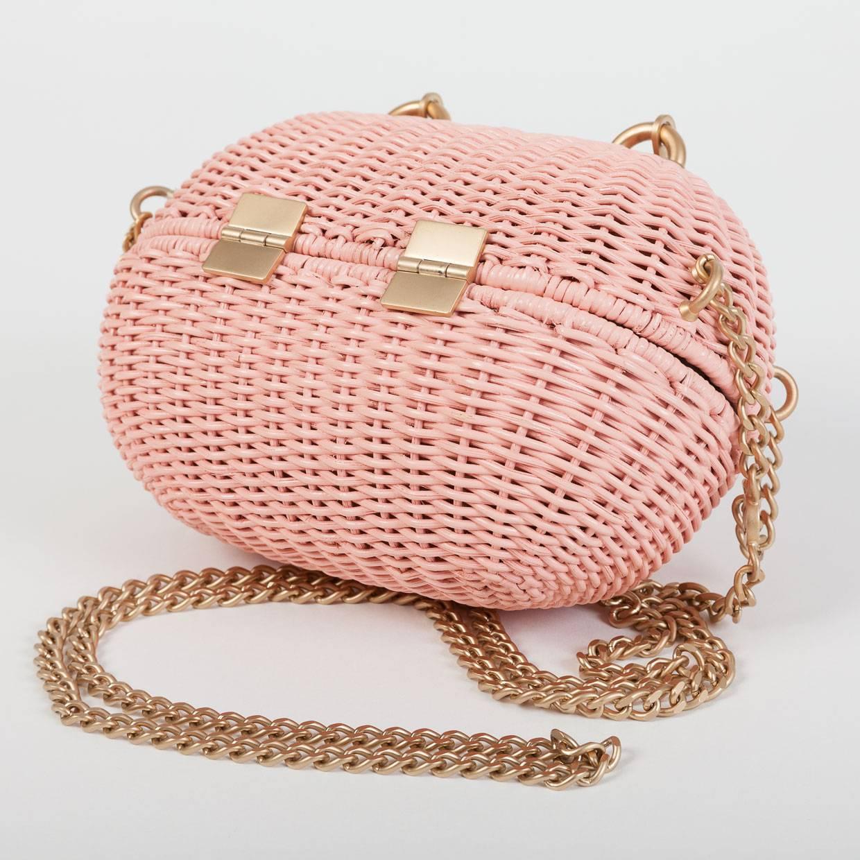 heart wicker purse