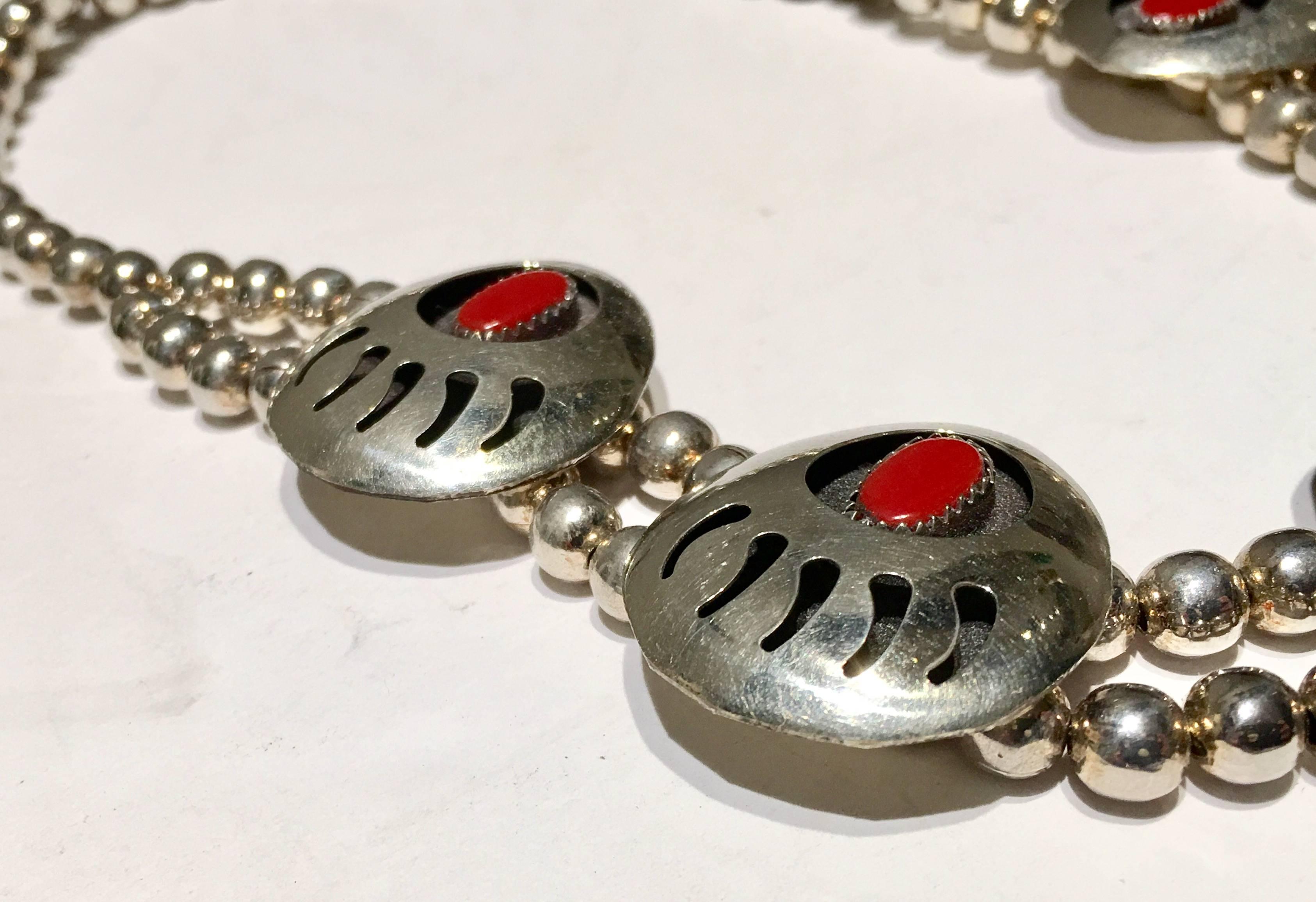 Vintage Navajo Sterling and Coral Disc Squash Blossom Necklace In Excellent Condition For Sale In West Palm Beach, FL