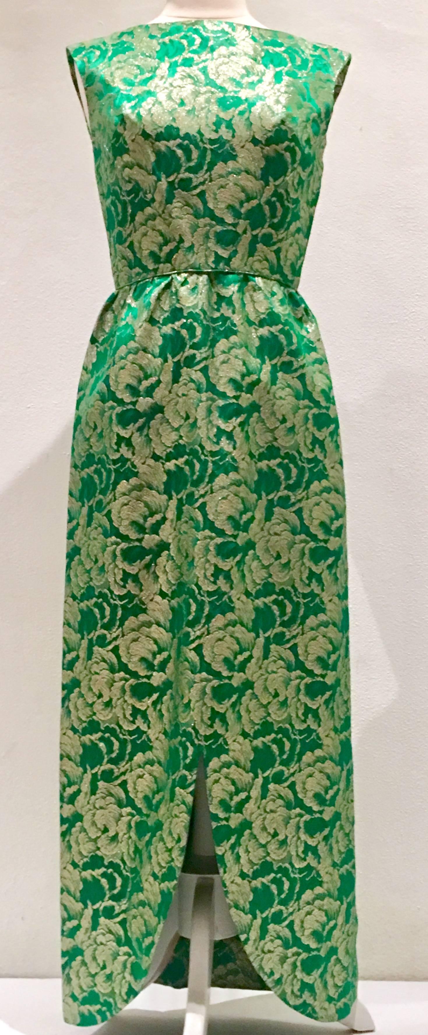 1960'S Vintage & Vibrant Emerald Green & Metallic Gold Thread Floral Brocade Full Length Cocktail Sheath Dress. Fully lined with back zipper and hook closure, interior snap shoulder straps. Fits like a US size 4 or small. pristine.
