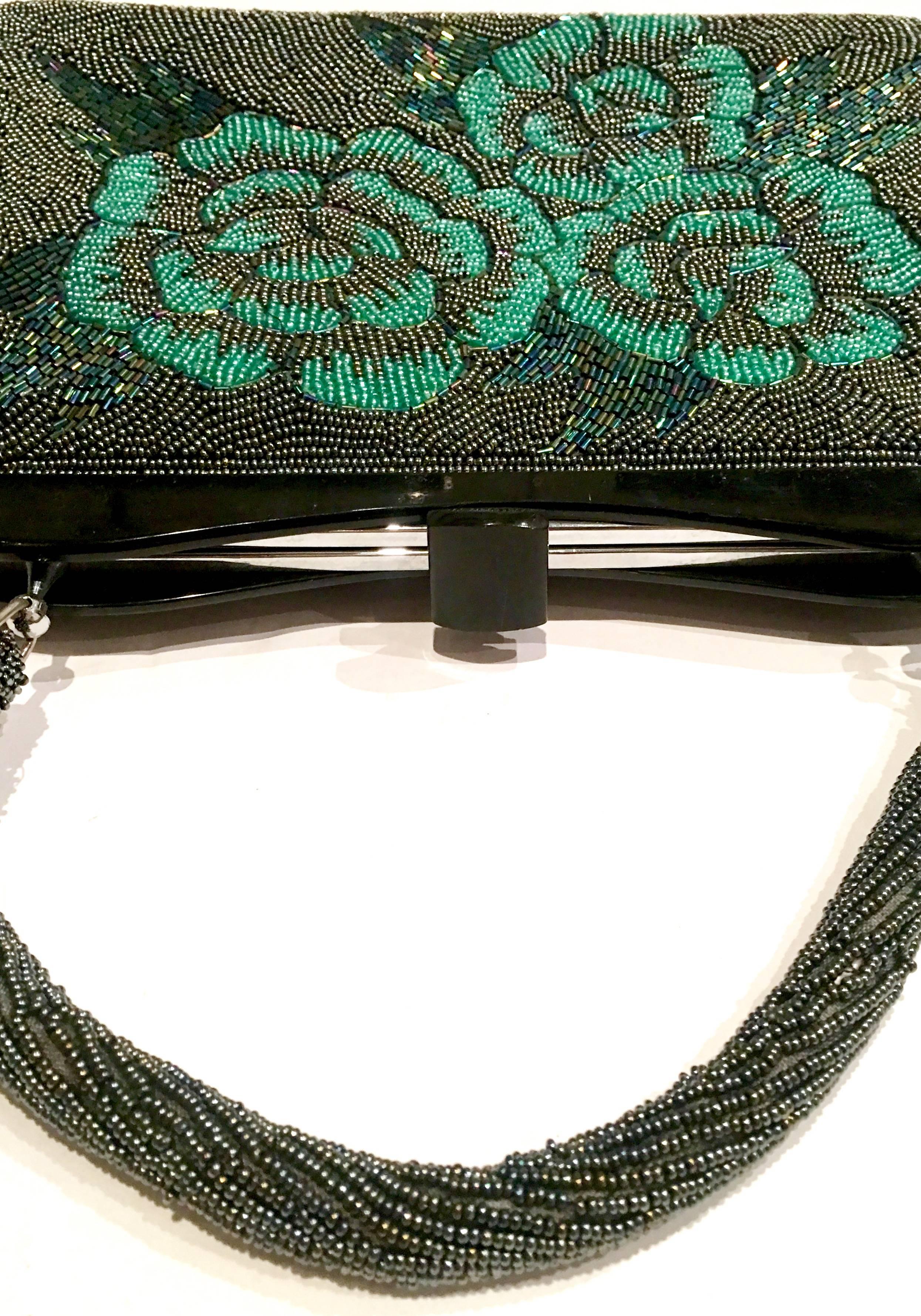 1950'S Art Glass Bead & Lucite Floral Hang Bag. In Excellent Condition In West Palm Beach, FL