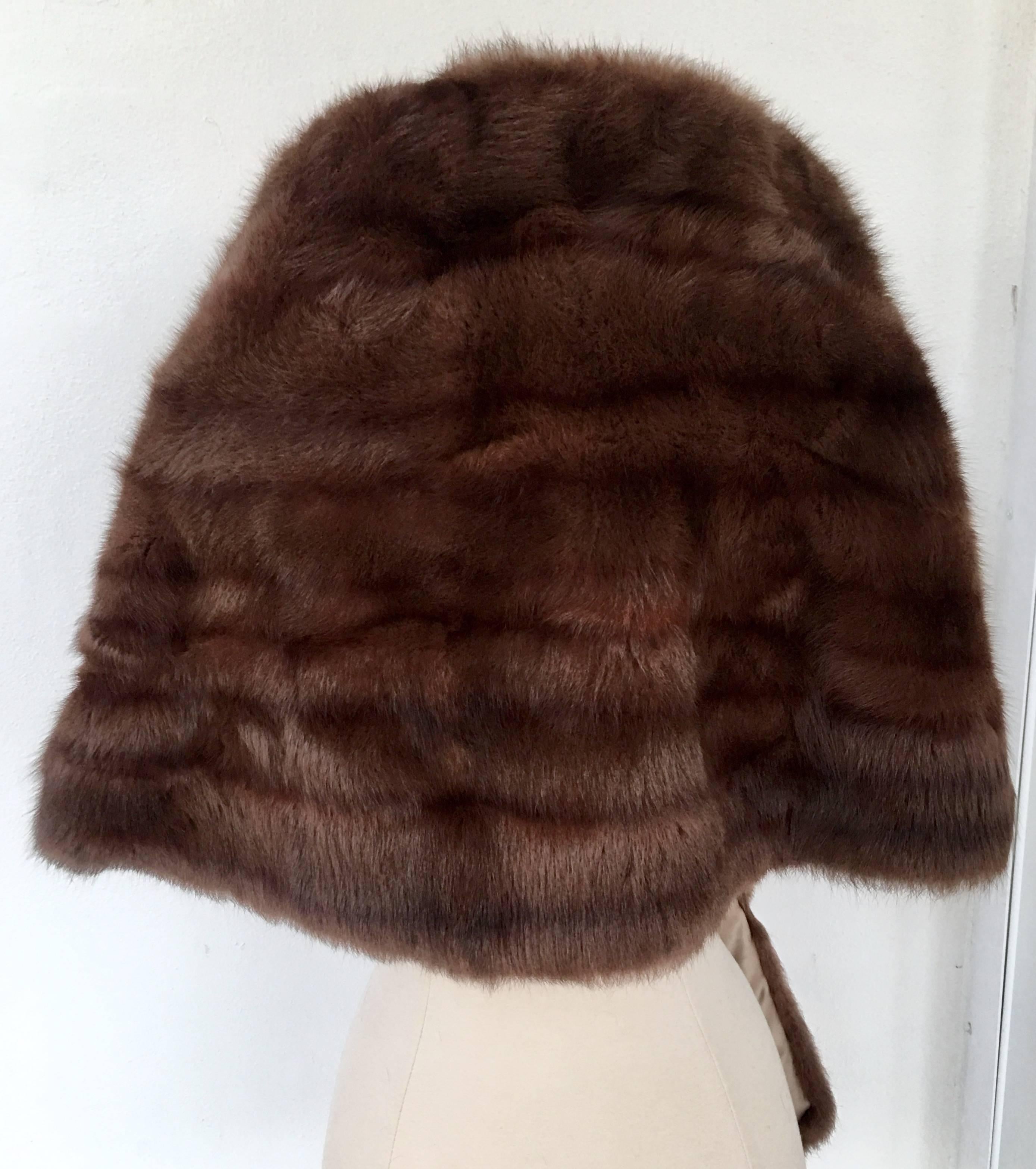 1960'S Chocolate Dyed Rabbit Fur Stole-Capelet In Excellent Condition In West Palm Beach, FL