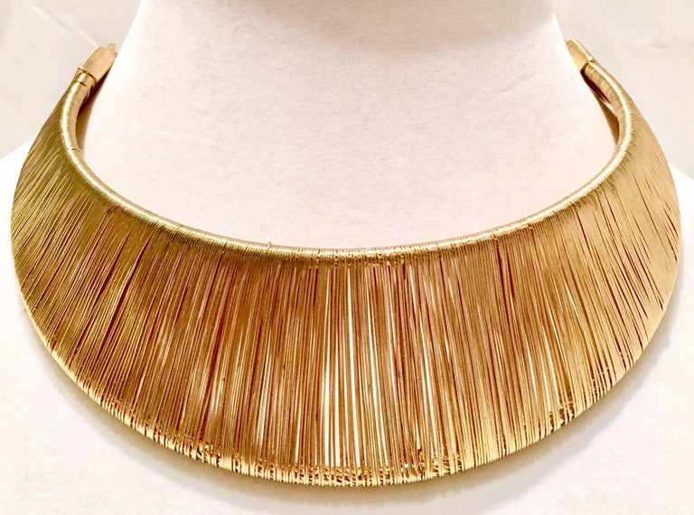 80'S Modernist Gold Woven Wire Collar Choker Style Necklace For Sale at