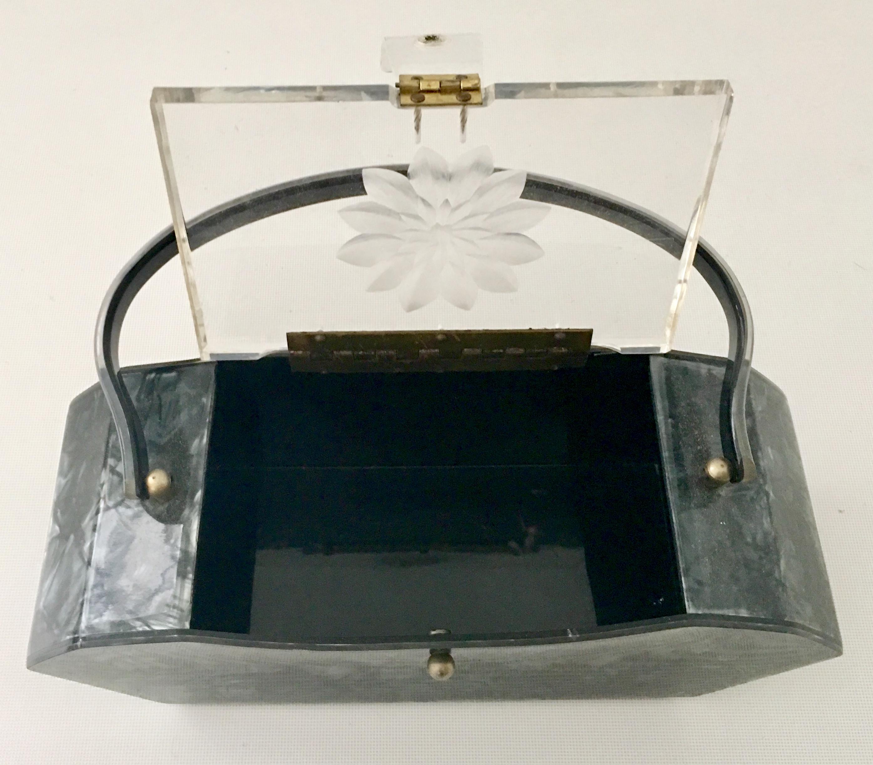 Mid-Century Art Deco Lucite Box Purse By, Nelson Original Miami In Excellent Condition In West Palm Beach, FL