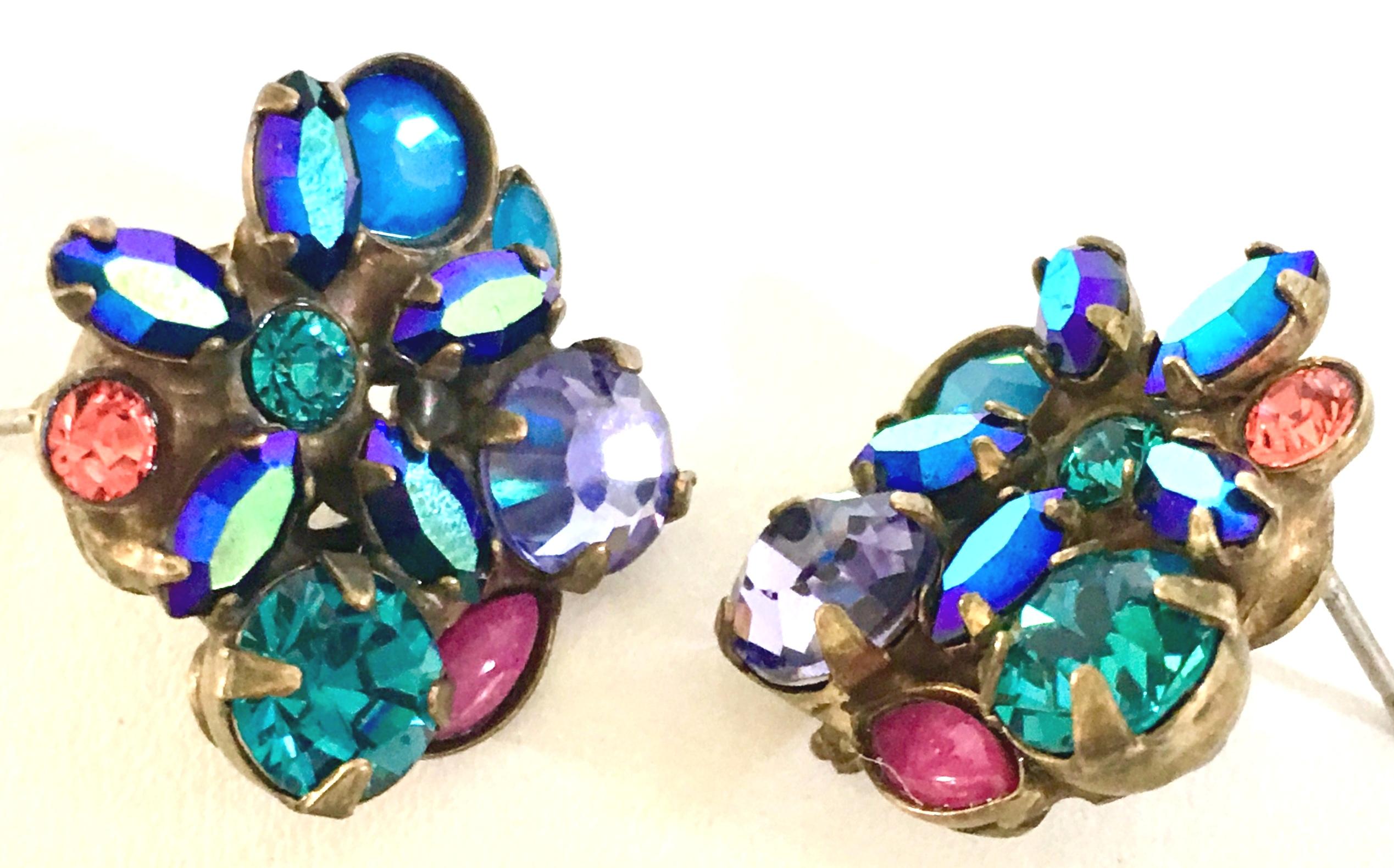 21st Century Swarovski Crystal Rhinestone Flower Stud Earrings By, Sorrelli In Excellent Condition In West Palm Beach, FL