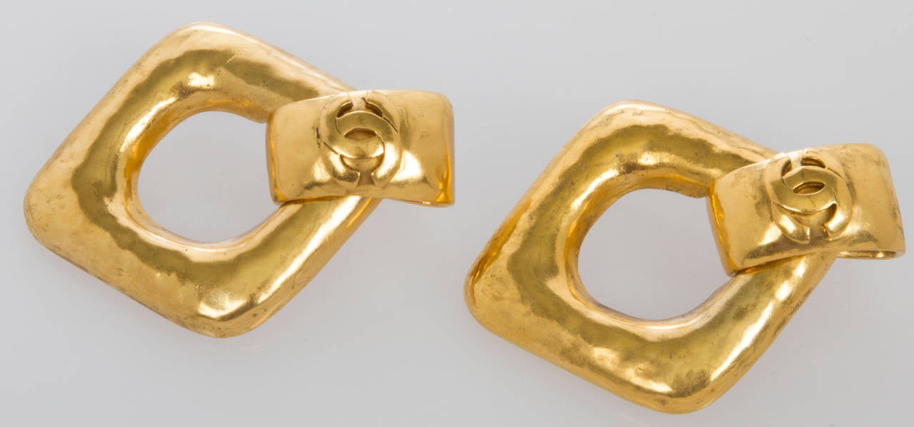 Women's CHANEL Golden Hoop Style Earrings