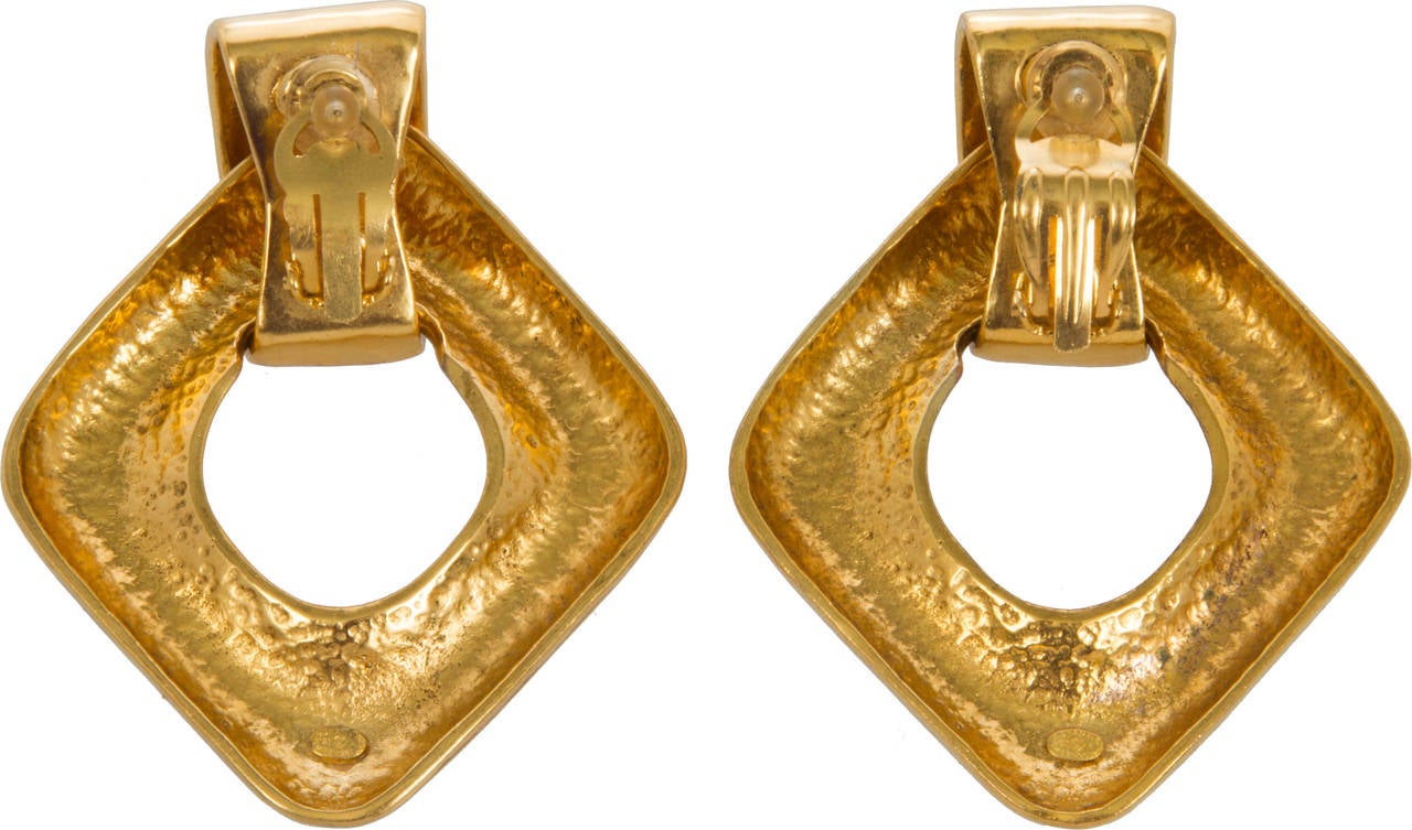 CHANEL Golden Hoop Style Earrings 1