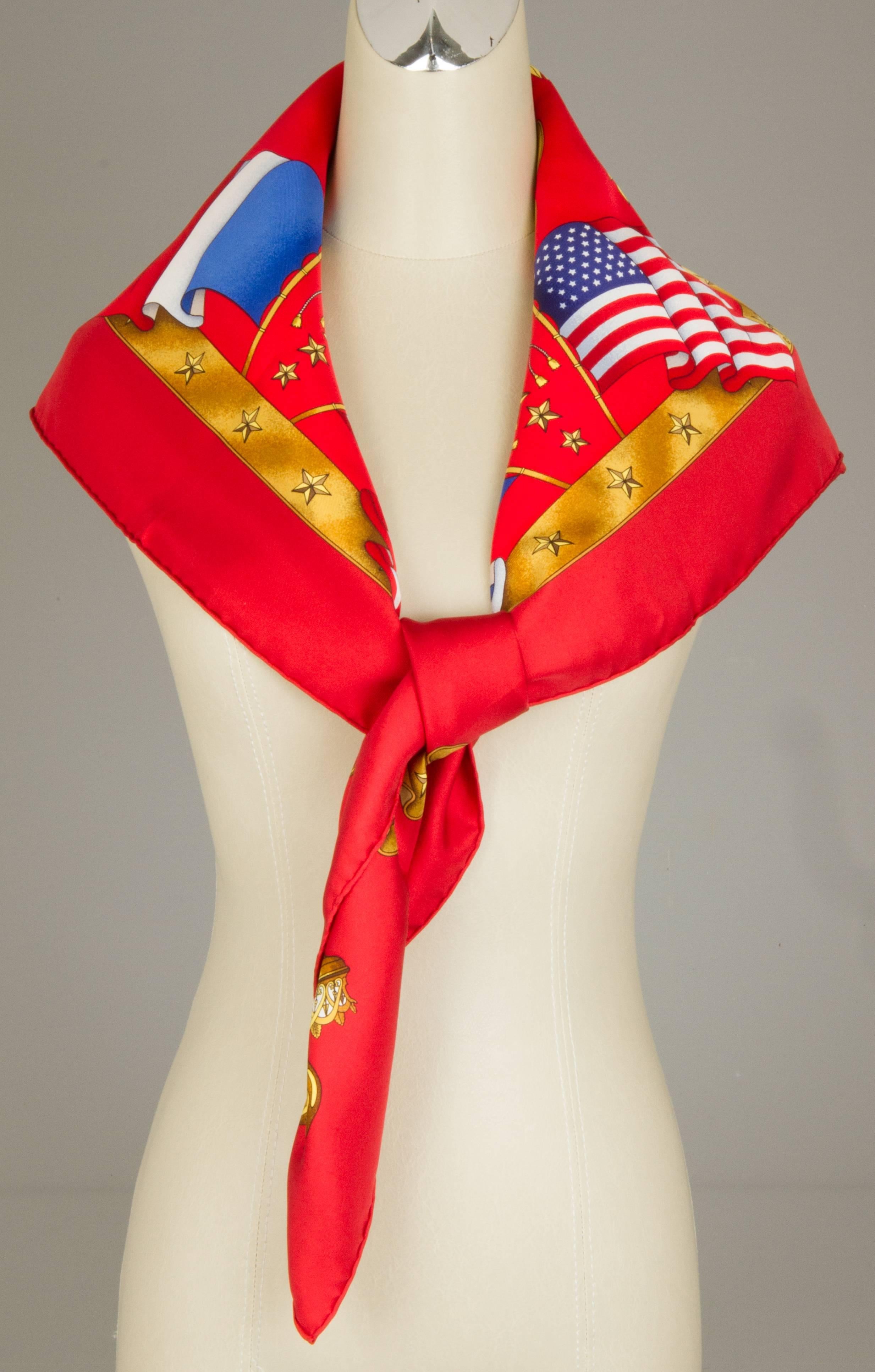 This striking scarf was designed by Joachim Metz, commemorating the Statue of Liberty centennial in 1996.