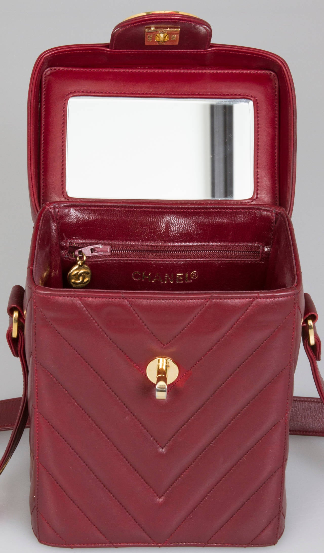 Unusual CHANEL Red Leather Chevron Shoulder Bag 1
