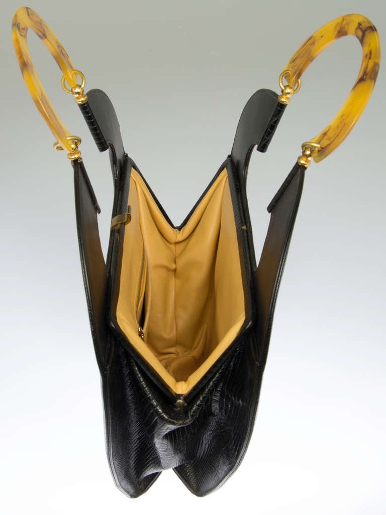 Large and Sculptural Handbag with Bakelite Handle 3