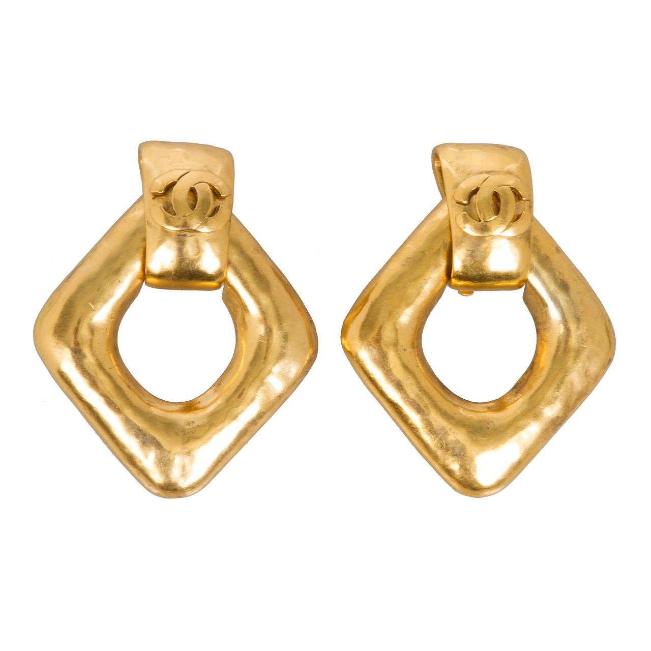 CHANEL Golden Hoop Style Earrings