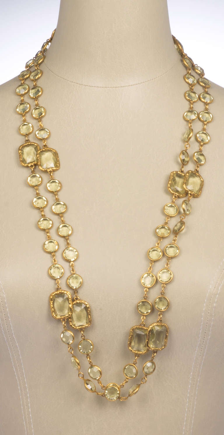 This necklace is a great color, looks great layered and can be worn at different lengths.