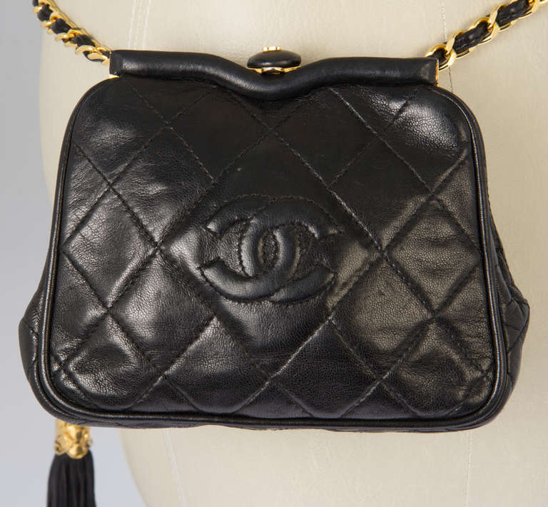 Versatile and Rare  CHANEL Shoulder or Belt Bag In Excellent Condition In Chicago, IL