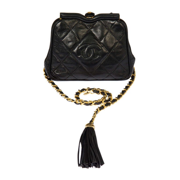 Versatile and Rare  CHANEL Shoulder or Belt Bag