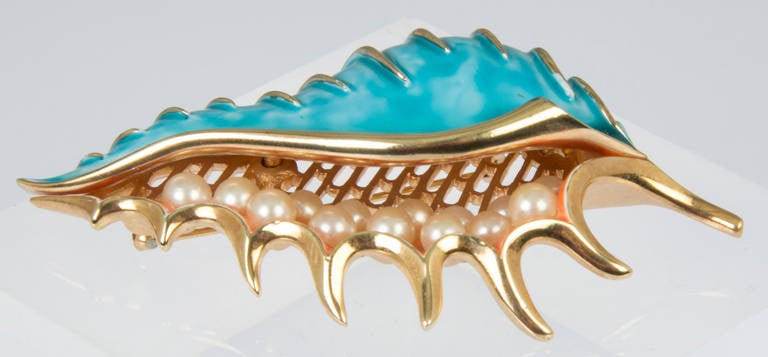 Women's Crown Trifari Conch Brooch with Enamel and Gold Tone with Pearls