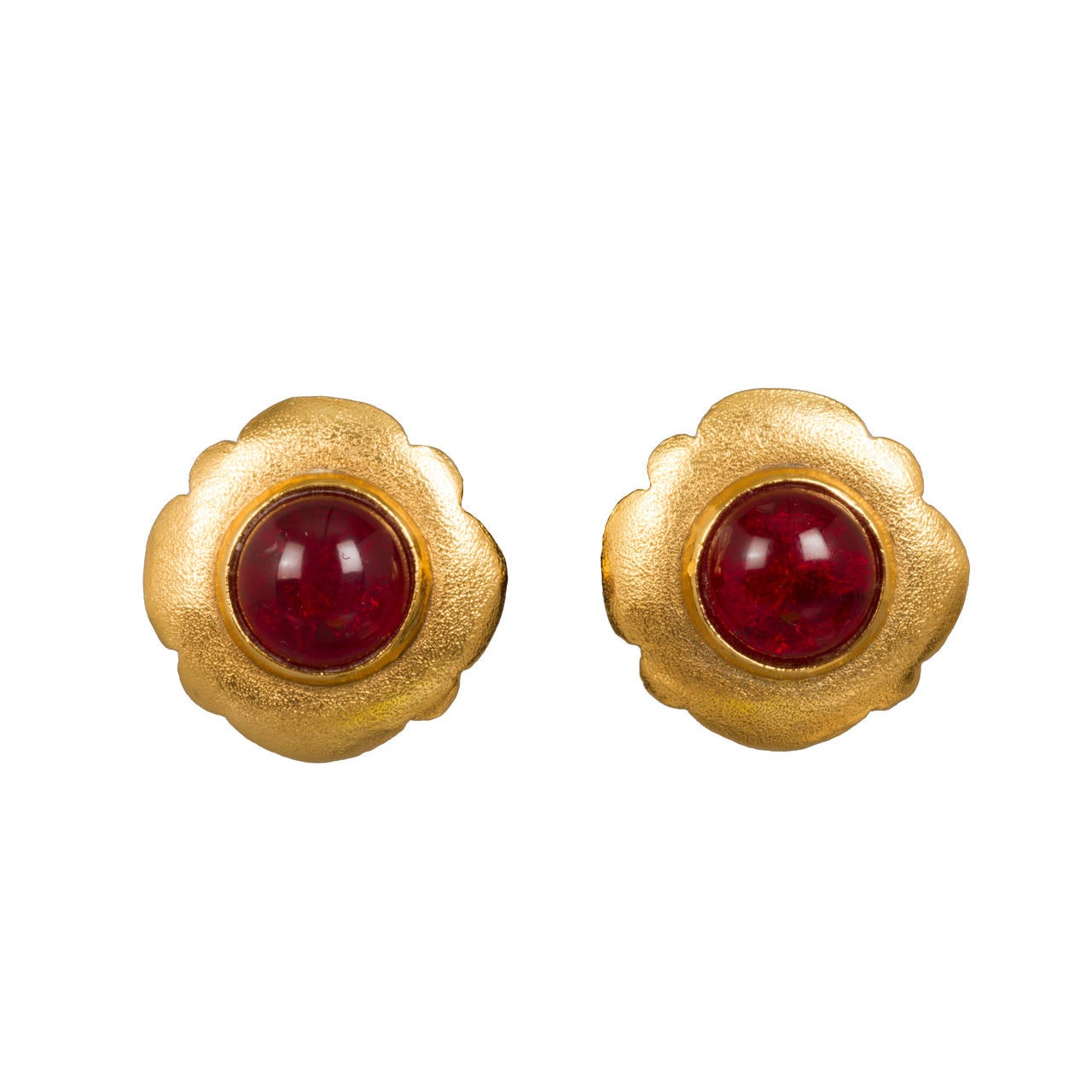 Vintage CHANEL Earrings with Gripoix Cabochon