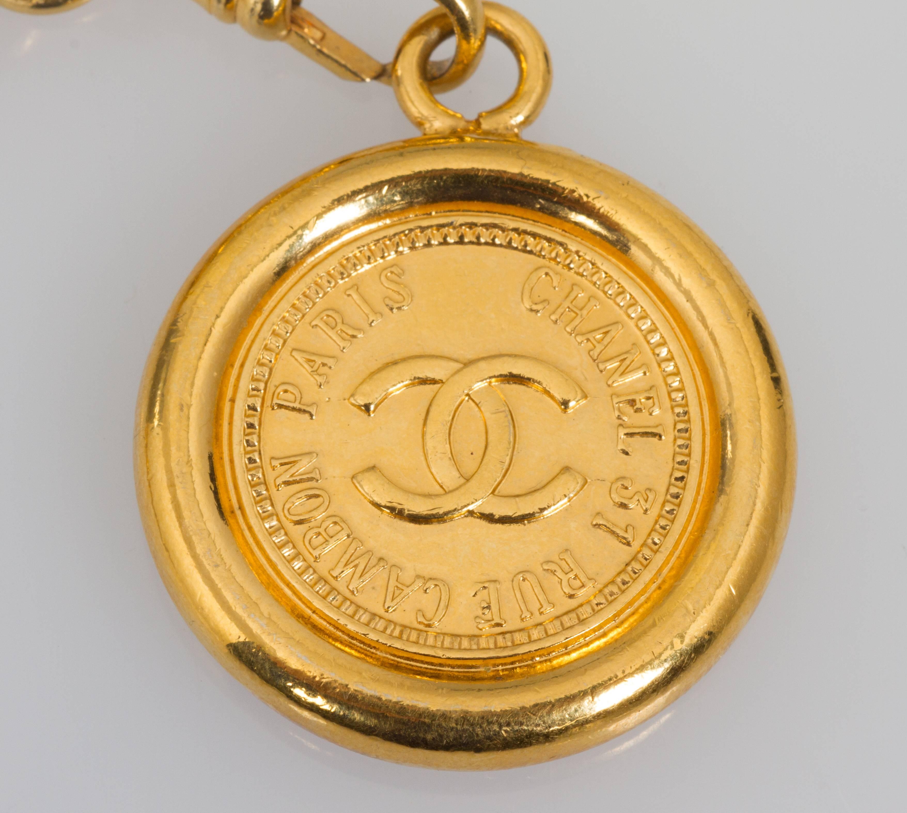Women's Vintage CHANEL Gold Plated Logo & ID Belt / Necklace