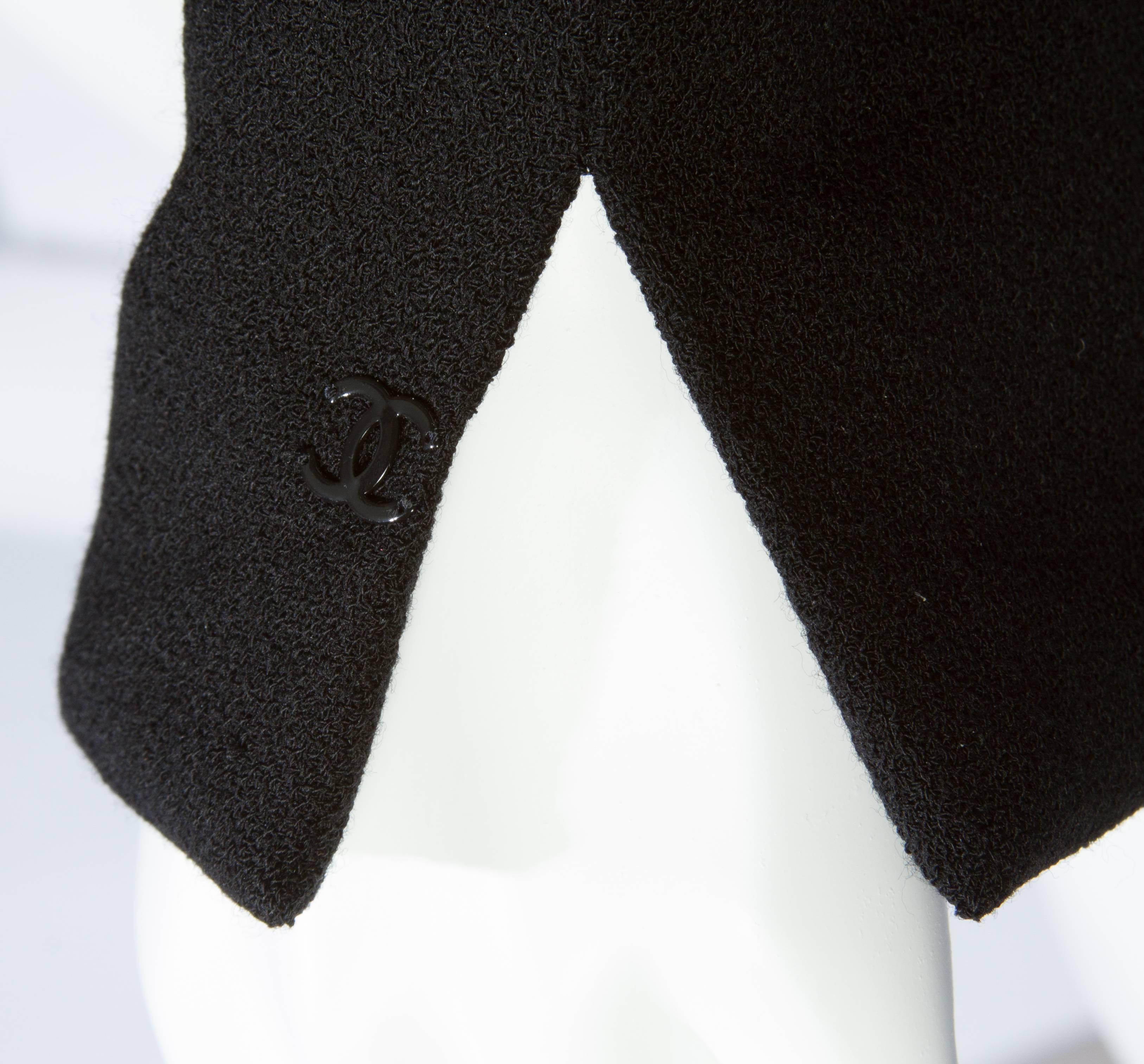 Women's CHANEL Jacket in Black Wool Crepe