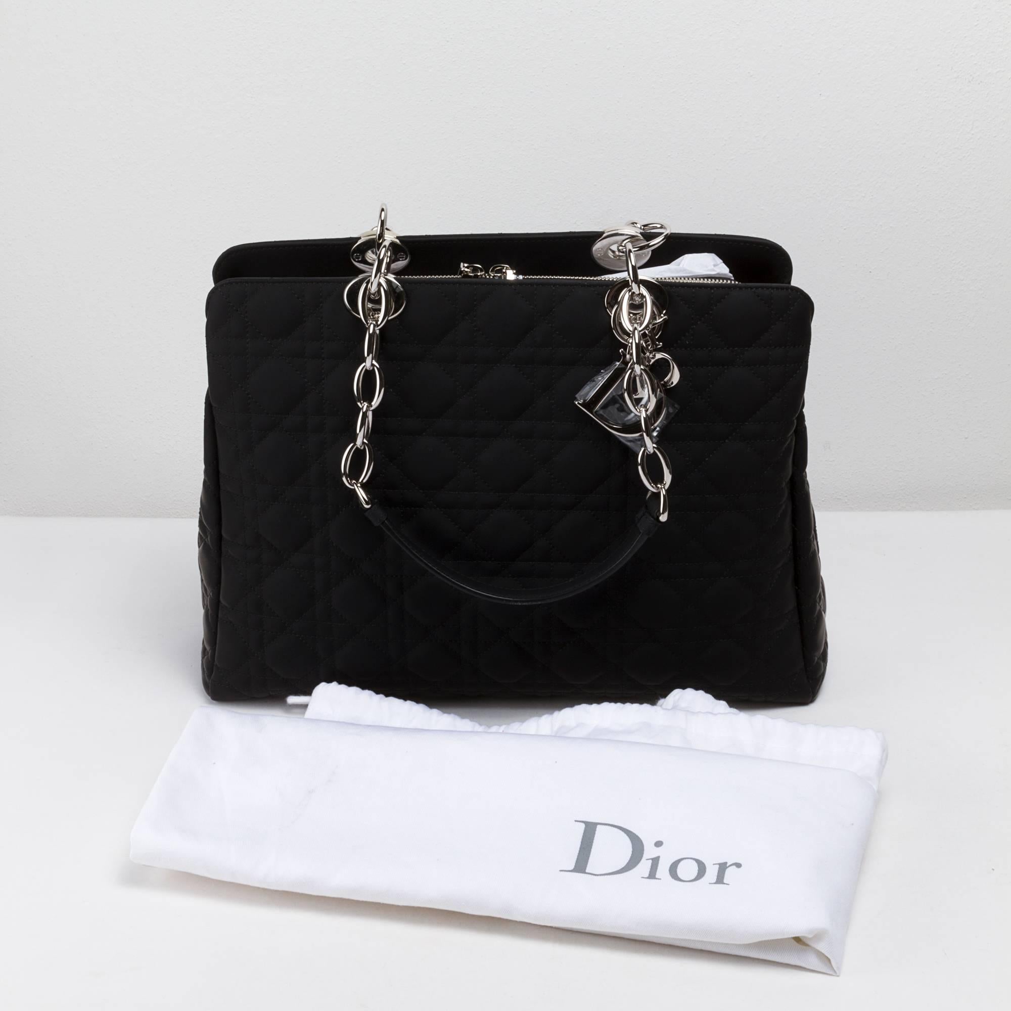 Dior Black Shopper in Rubber Never Worn For Sale 1