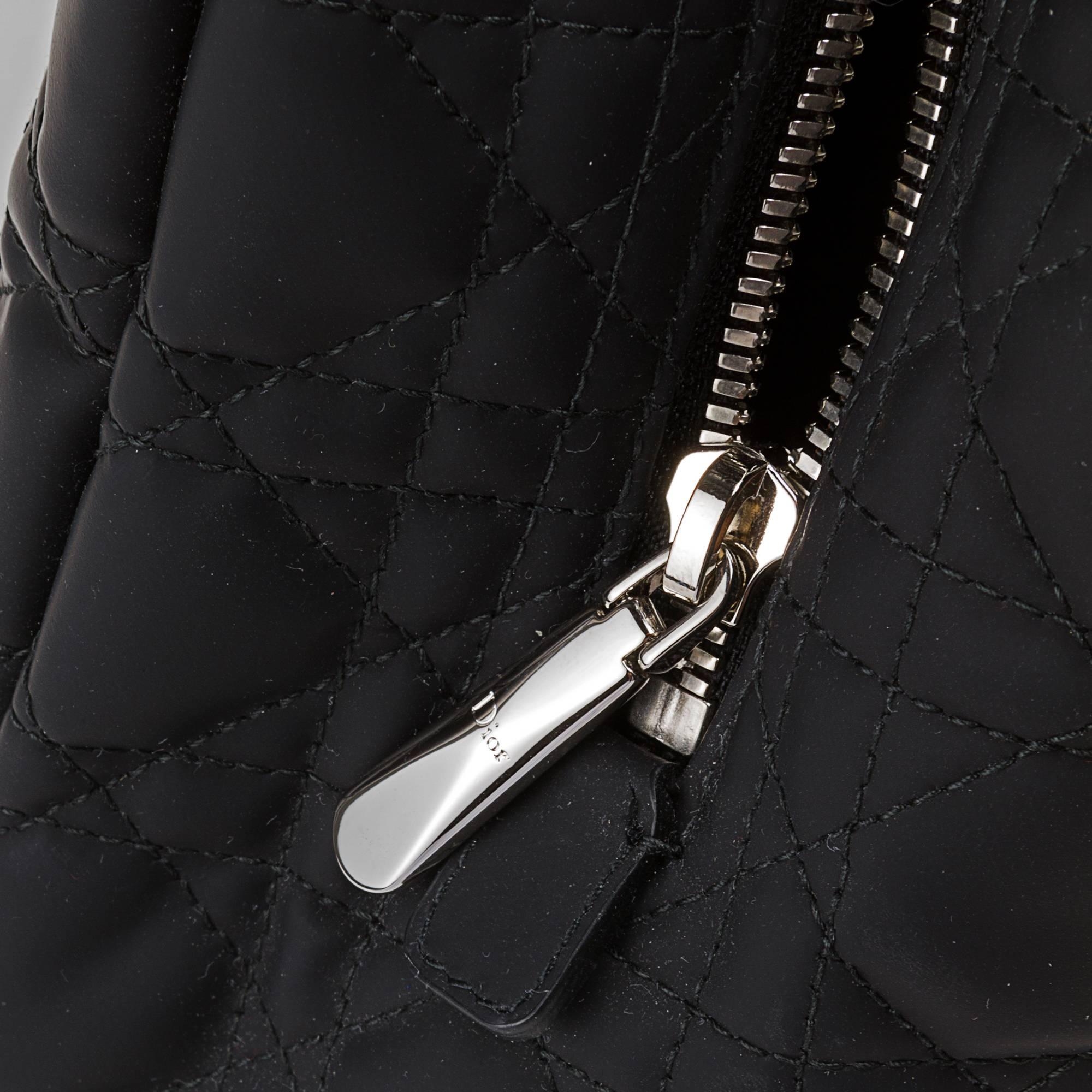 Dior Black Shopper in Rubber Never Worn For Sale 6