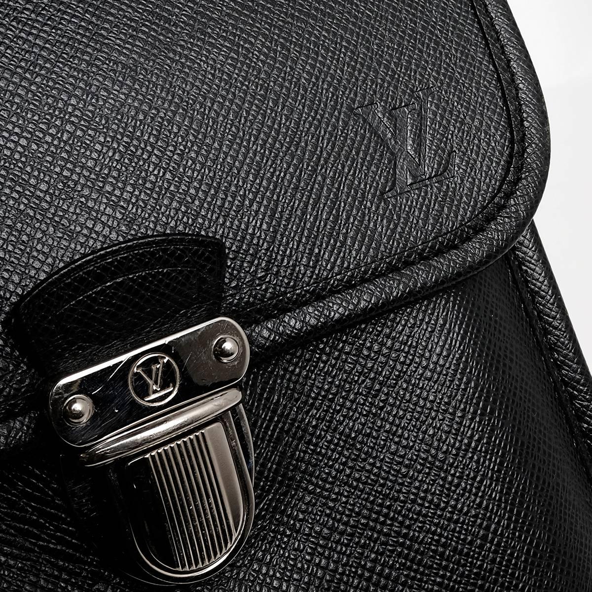 Louis Vuitton 2008 Briefcase in Black Epi Leather With Silver Hardware 6