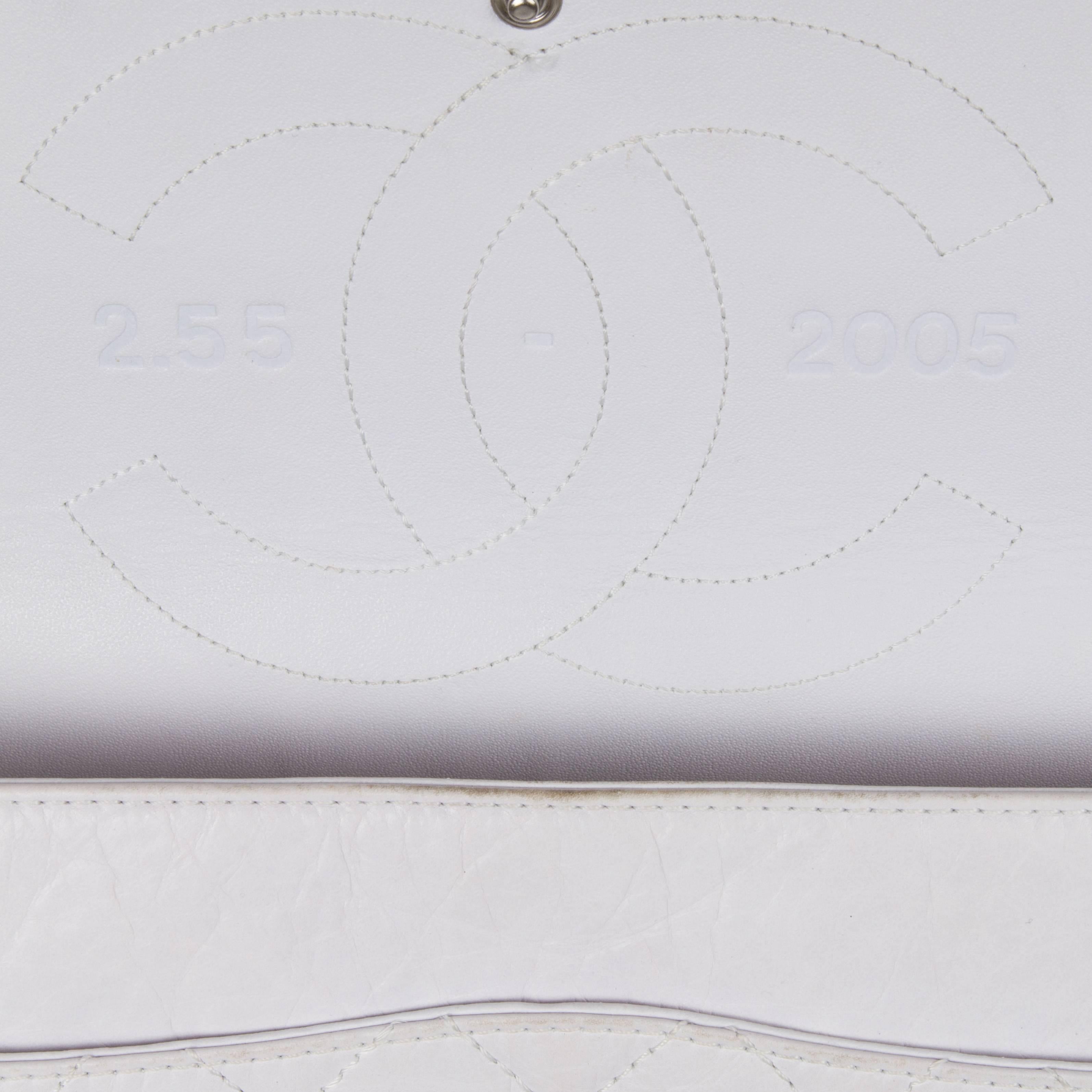 Chanel Reissue 227  White Leather Very Good Condition  For Sale 1