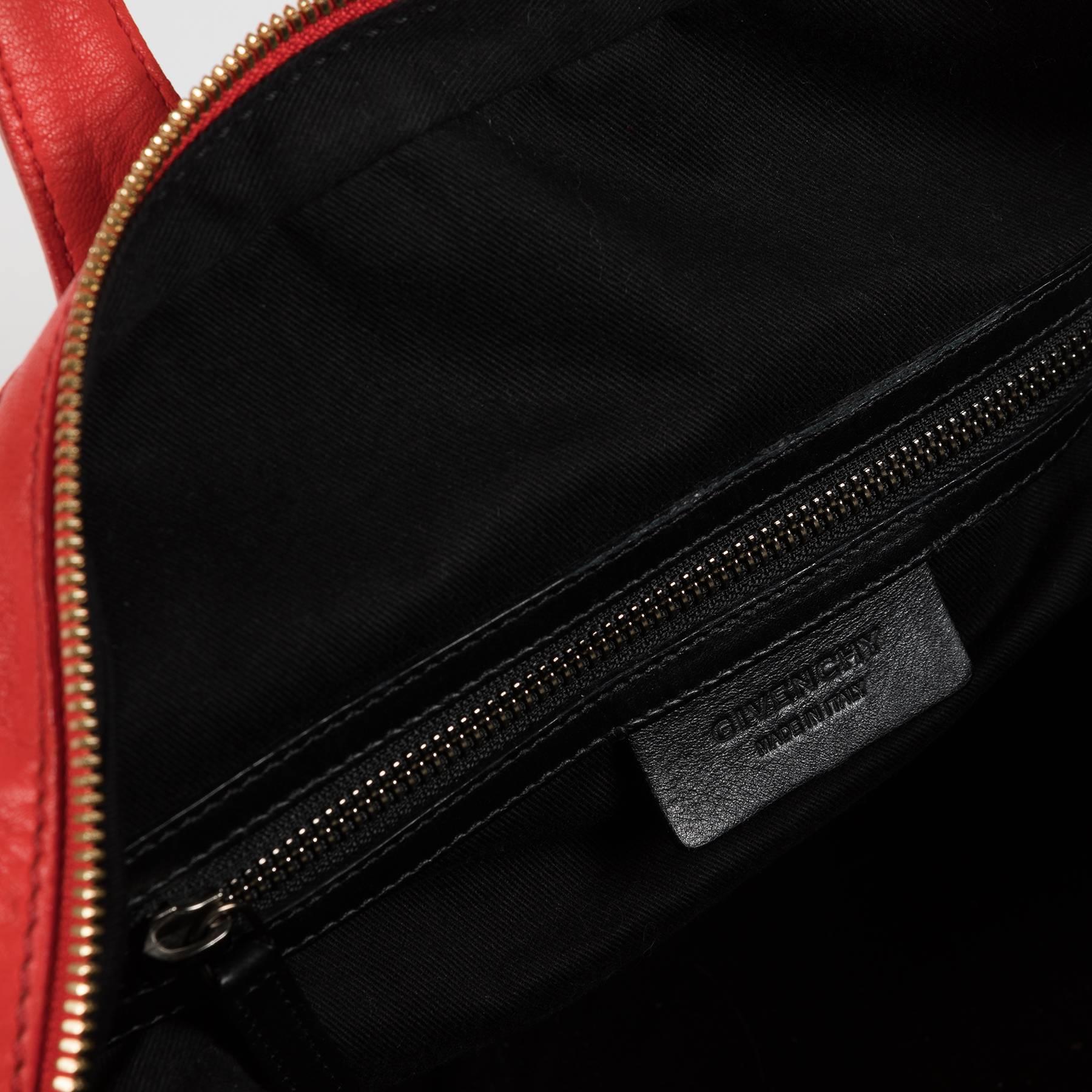 Women's Givenchy Nightingale Madras Red Leather Bag with Strap and handles For Sale