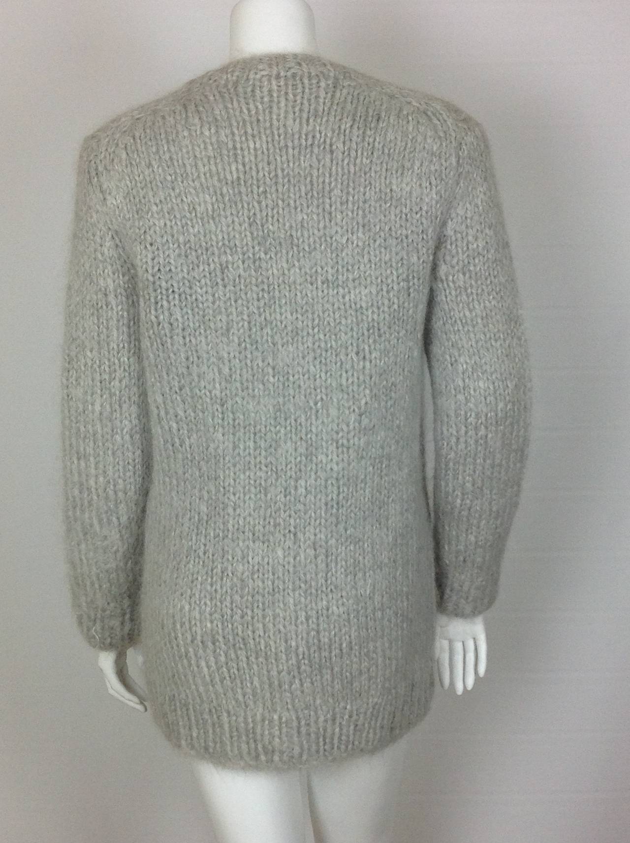Chunky Michael Kors pearl gray cardigan                    Size XS In Excellent Condition In Palm Beach, FL