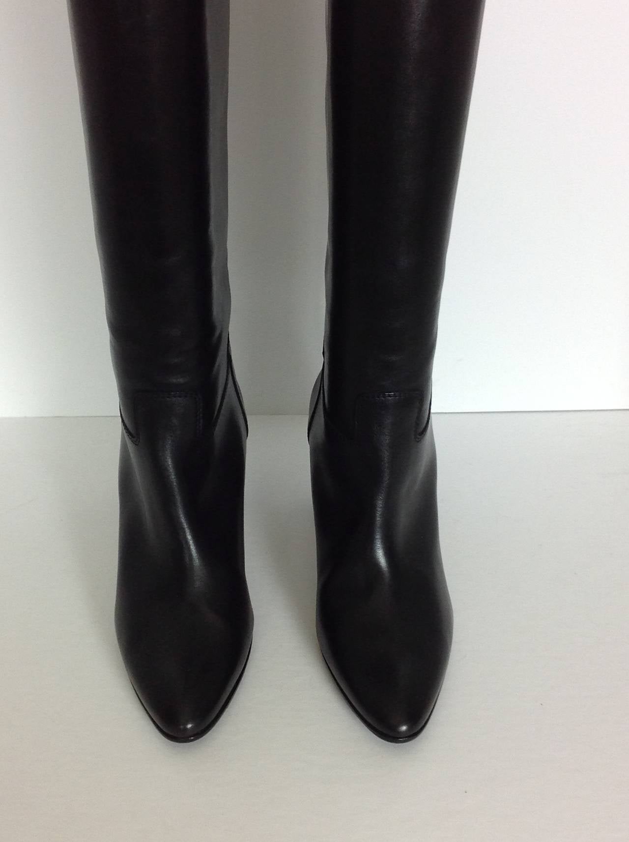Women's NEW Manolo Blahnik equestrian leather boots                Size 39 1/2