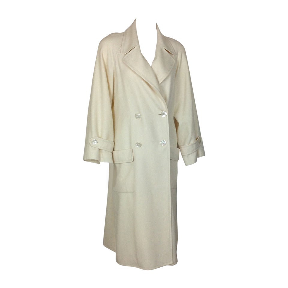 Chanel lightweight wool DB Trench coat                 Size 34 For Sale