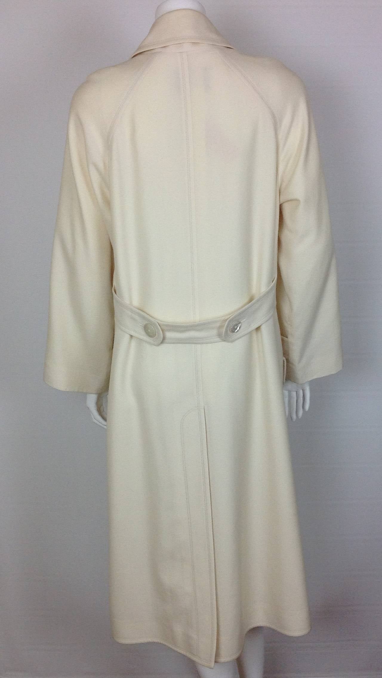 Beige Chanel lightweight wool DB Trench coat                 Size 34 For Sale