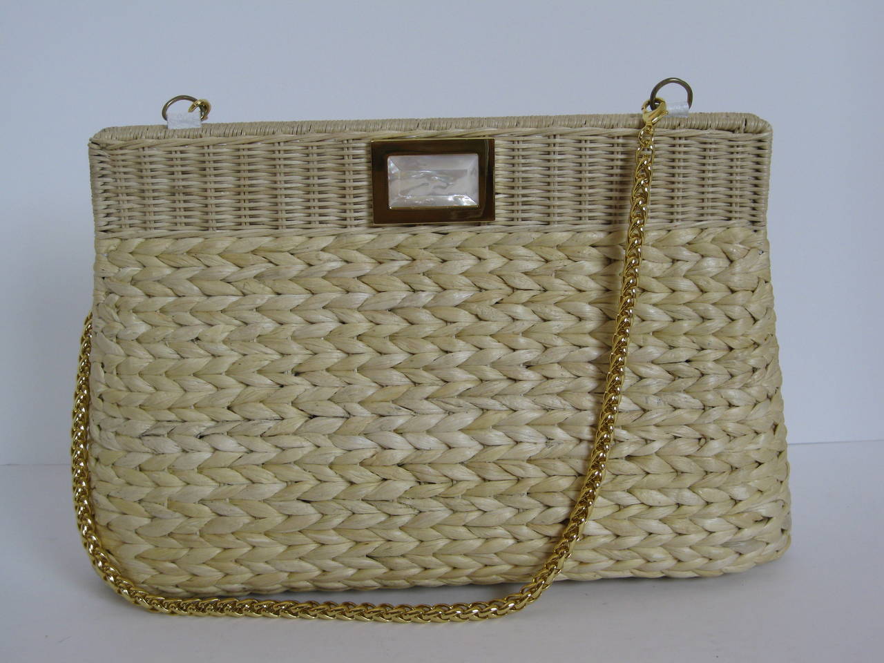 Straw clutch bag of the season Kara Ross         New In New Condition In Palm Beach, FL
