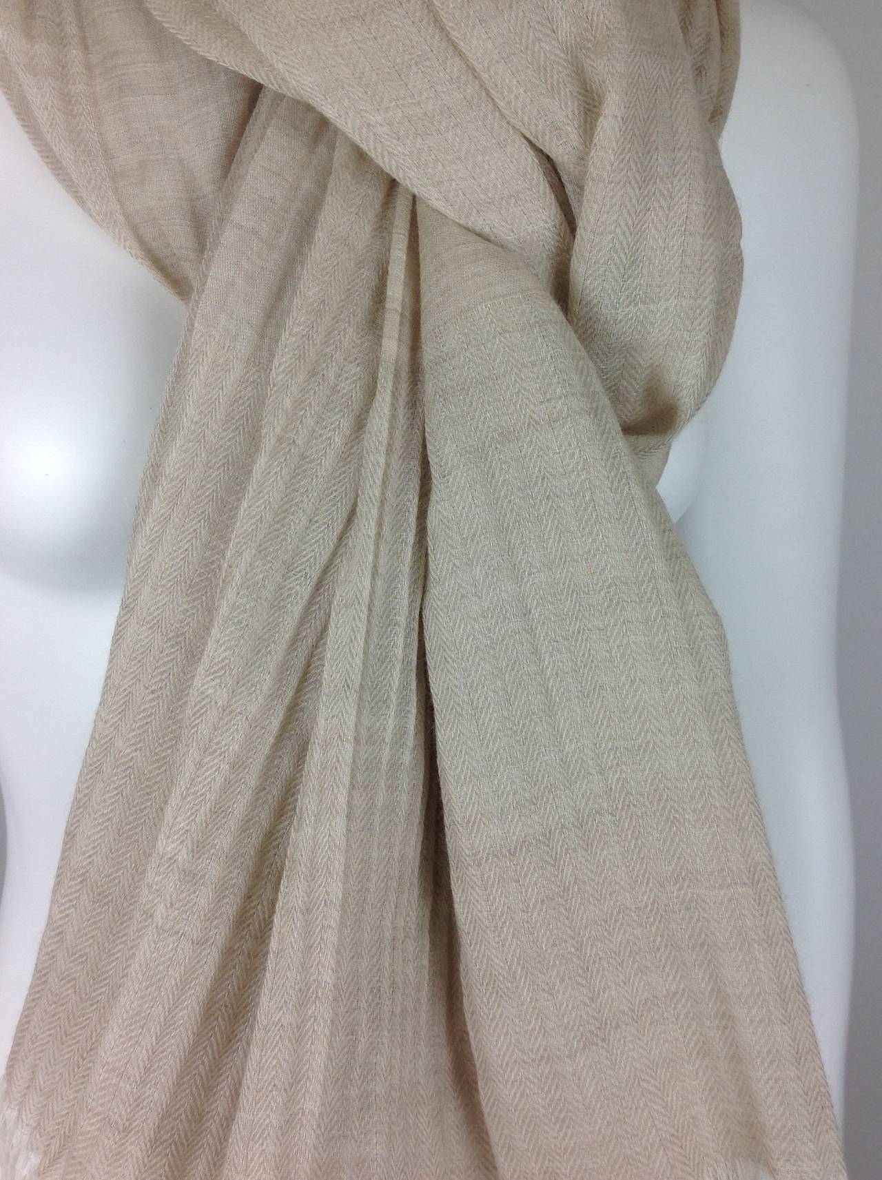 Tissue weight cashmere Hermes scarf shawl In Excellent Condition In Palm Beach, FL