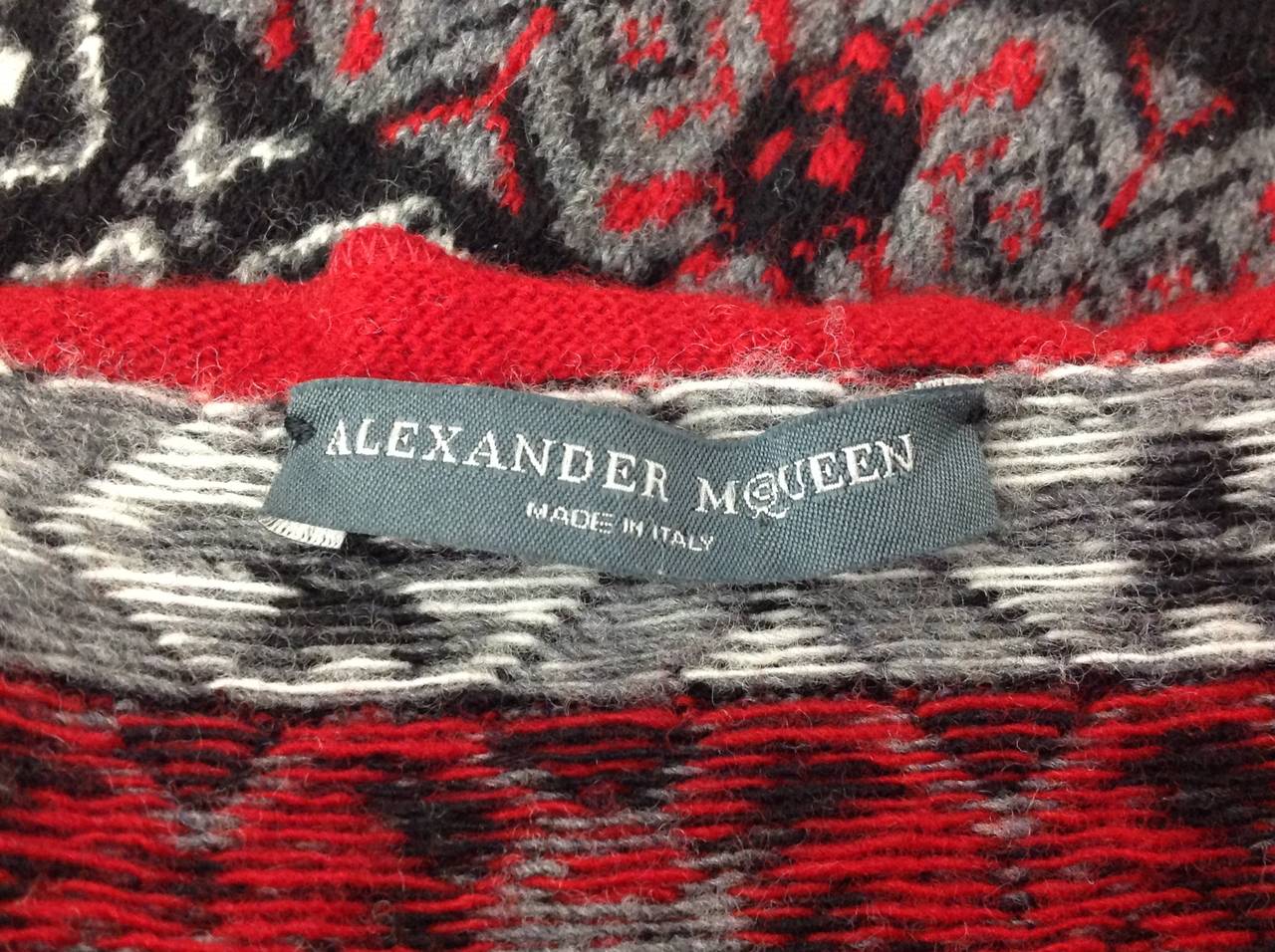 Iconic Alexander McQueen skull cardigan            size S 1