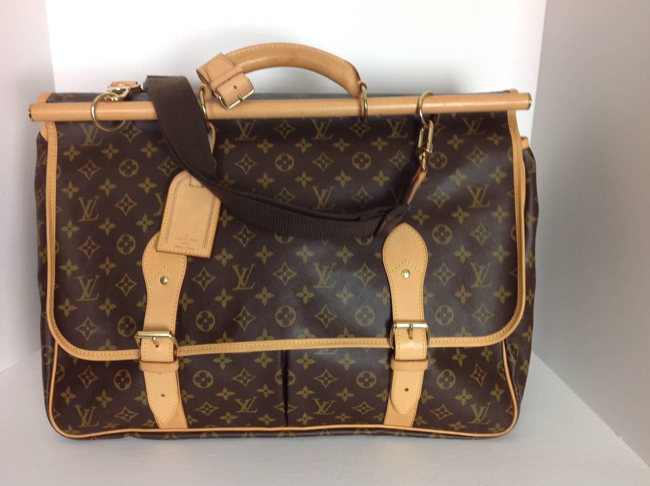 Louis Vuitton Sac Chasse Hunting Bag                      NEW