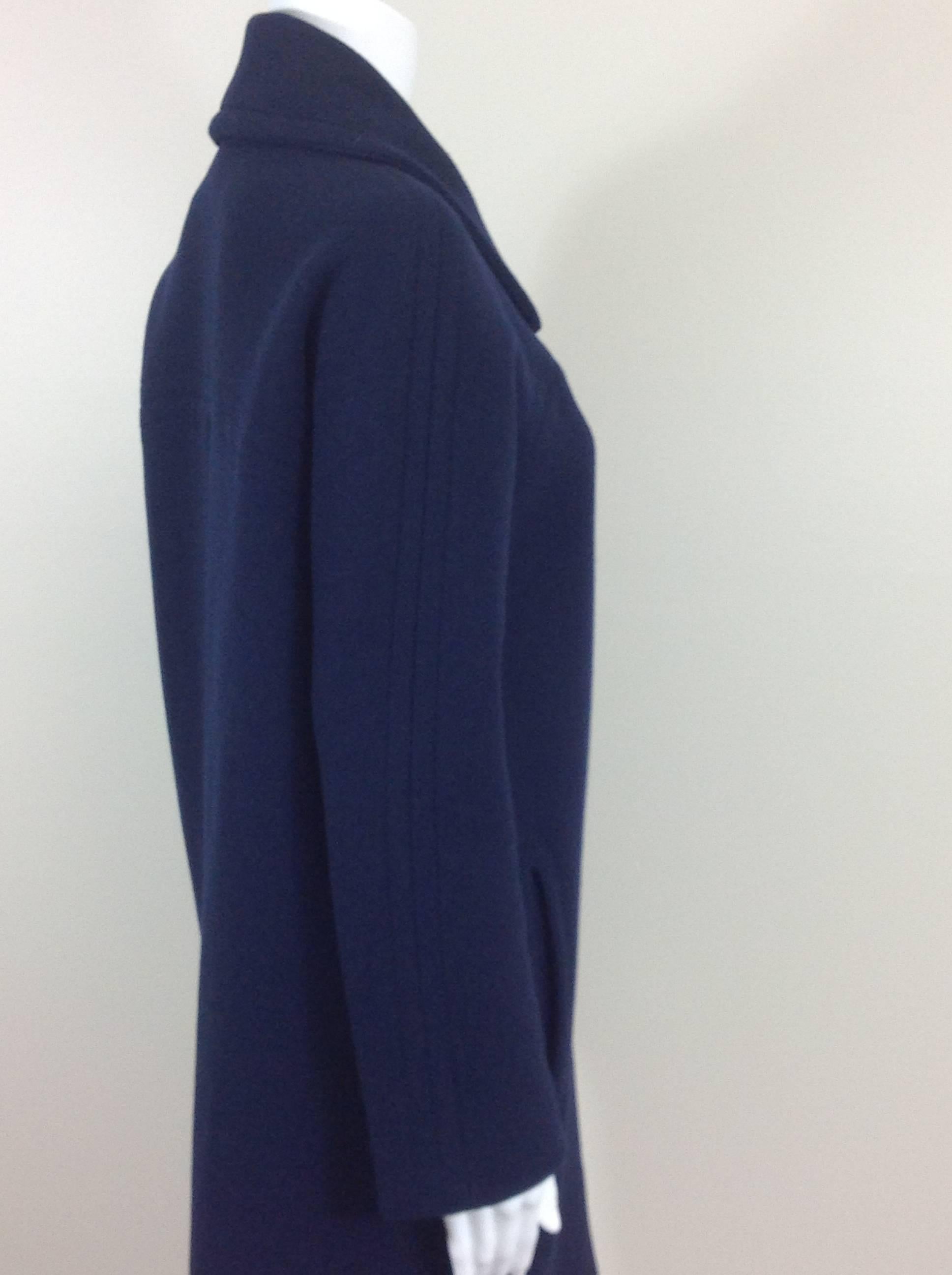 Martin Grant soft Navy coat    Size 6 In Excellent Condition For Sale In Palm Beach, FL