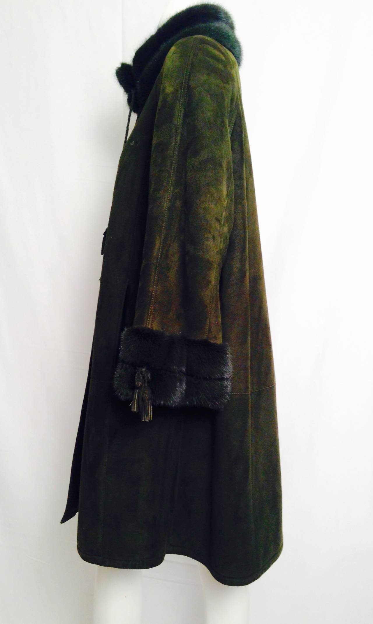 Luxurious Loden Green Shearling Swing Coat With Mink Collar and Cuffs In Excellent Condition For Sale In Palm Beach, FL
