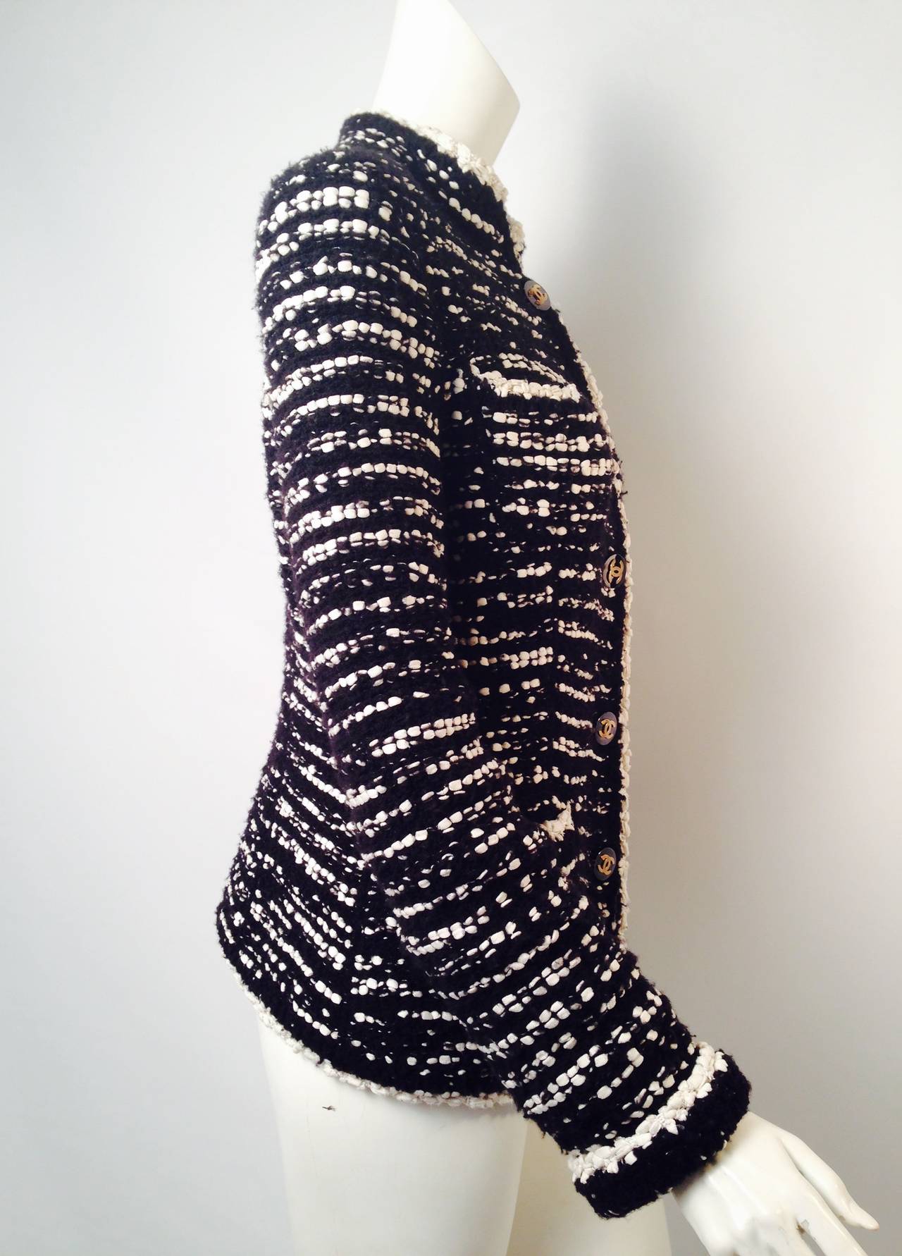 Chanel Black and White Cotton Cardigan In Excellent Condition For Sale In Palm Beach, FL