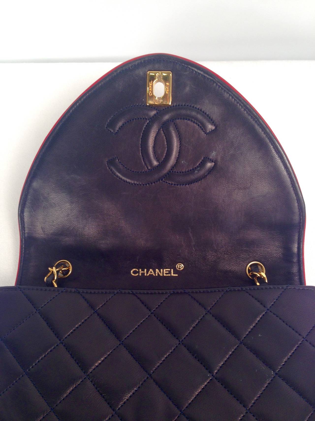 Vintage Chanel Navy Diamond and Vertical Quilted Lambskin Bag For Sale 3