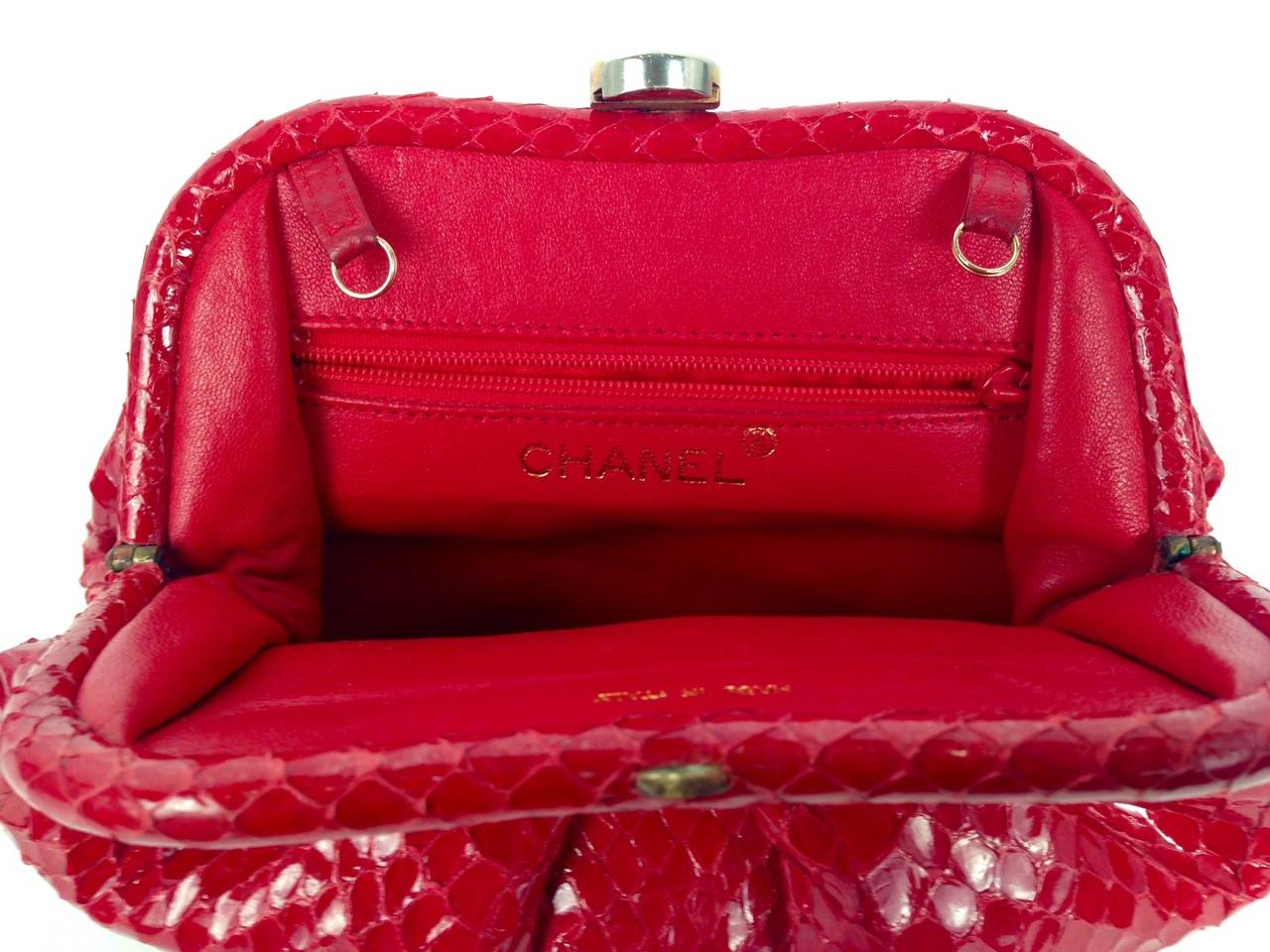 Vintage Chanel Red Python Clutch In Excellent Condition For Sale In Palm Beach, FL