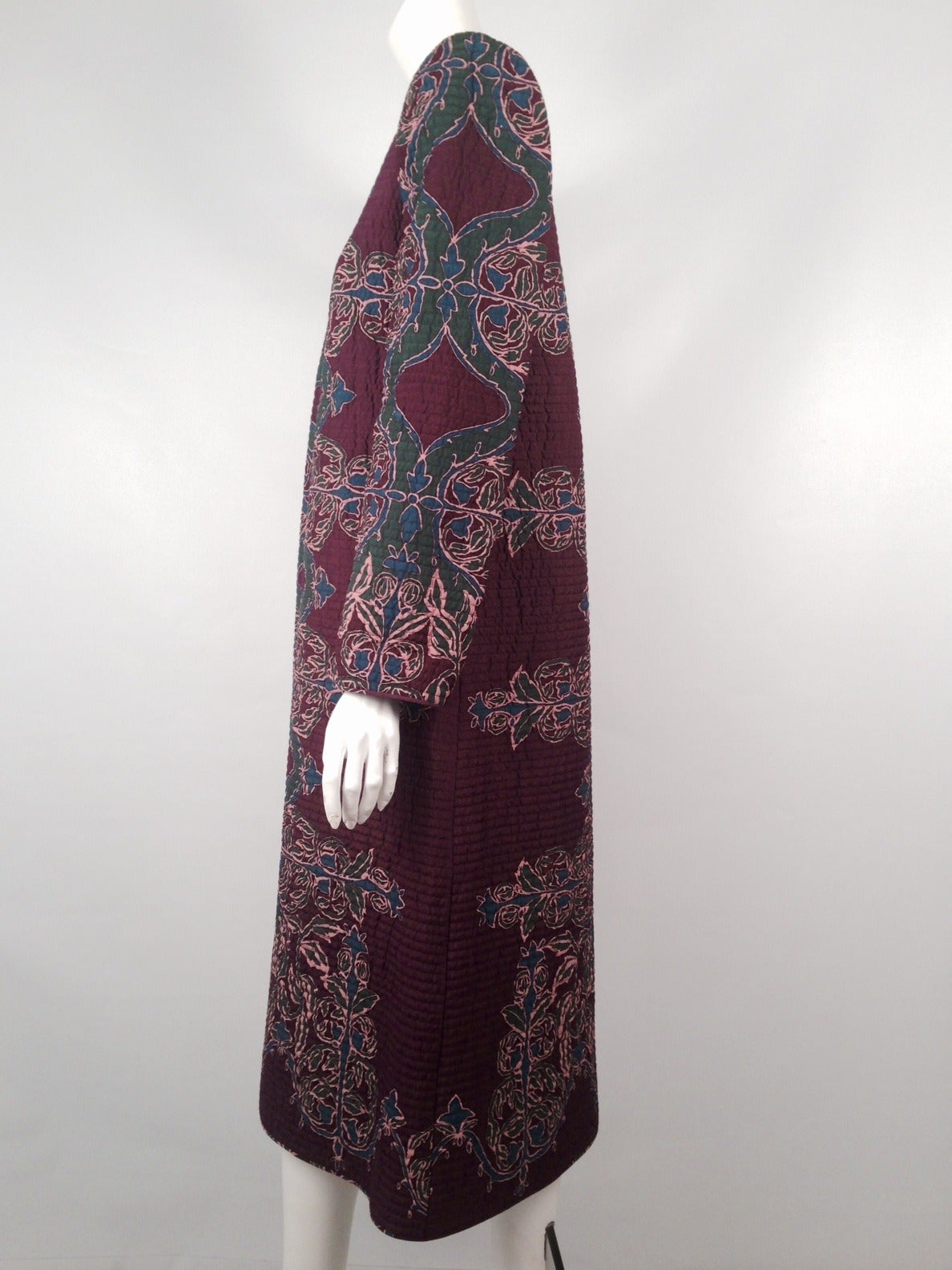 Black Vintage Mary McFadden Quilted Aubergine Print Silk Coat For Sale