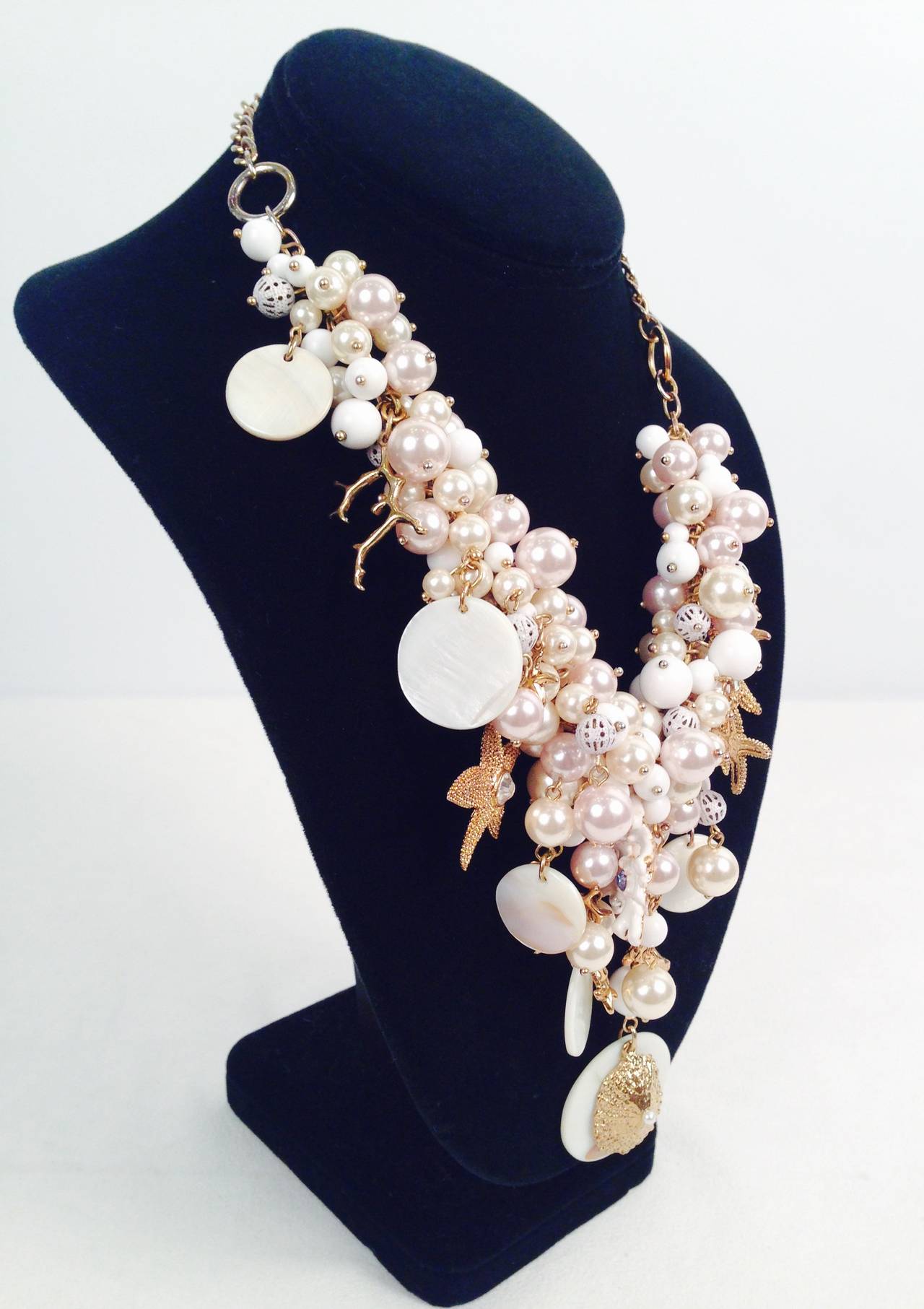 Sequin Adjustable Faux Pearl and Sea Shell Necklace In Excellent Condition For Sale In Palm Beach, FL