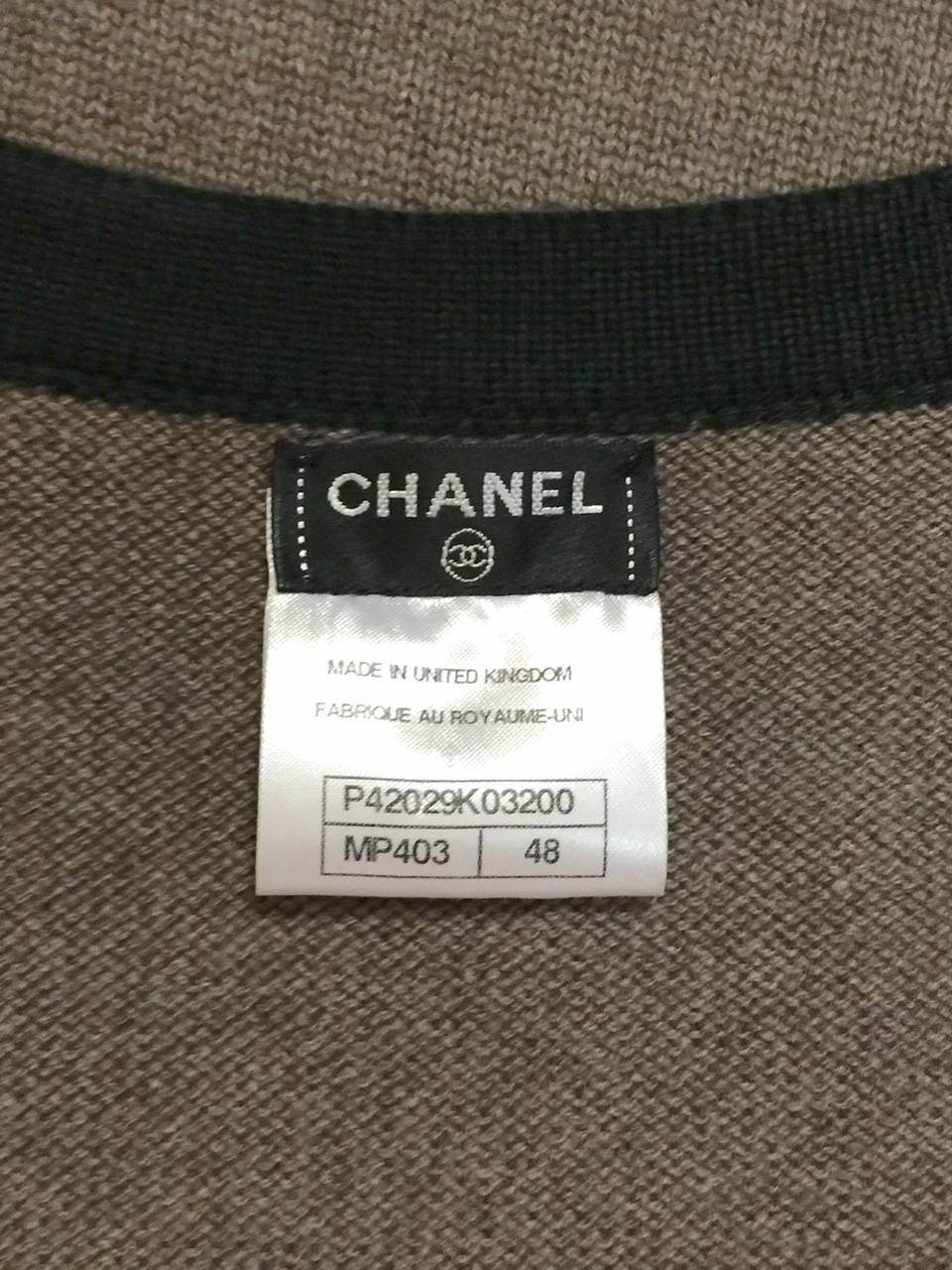 Chanel  Color Blocked Cashmere Long Cardigan  In Excellent Condition In Palm Beach, FL